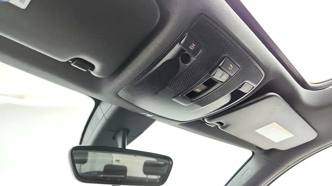Mercedes-Benz B-Class снимка Mercedes-Benz B-Class