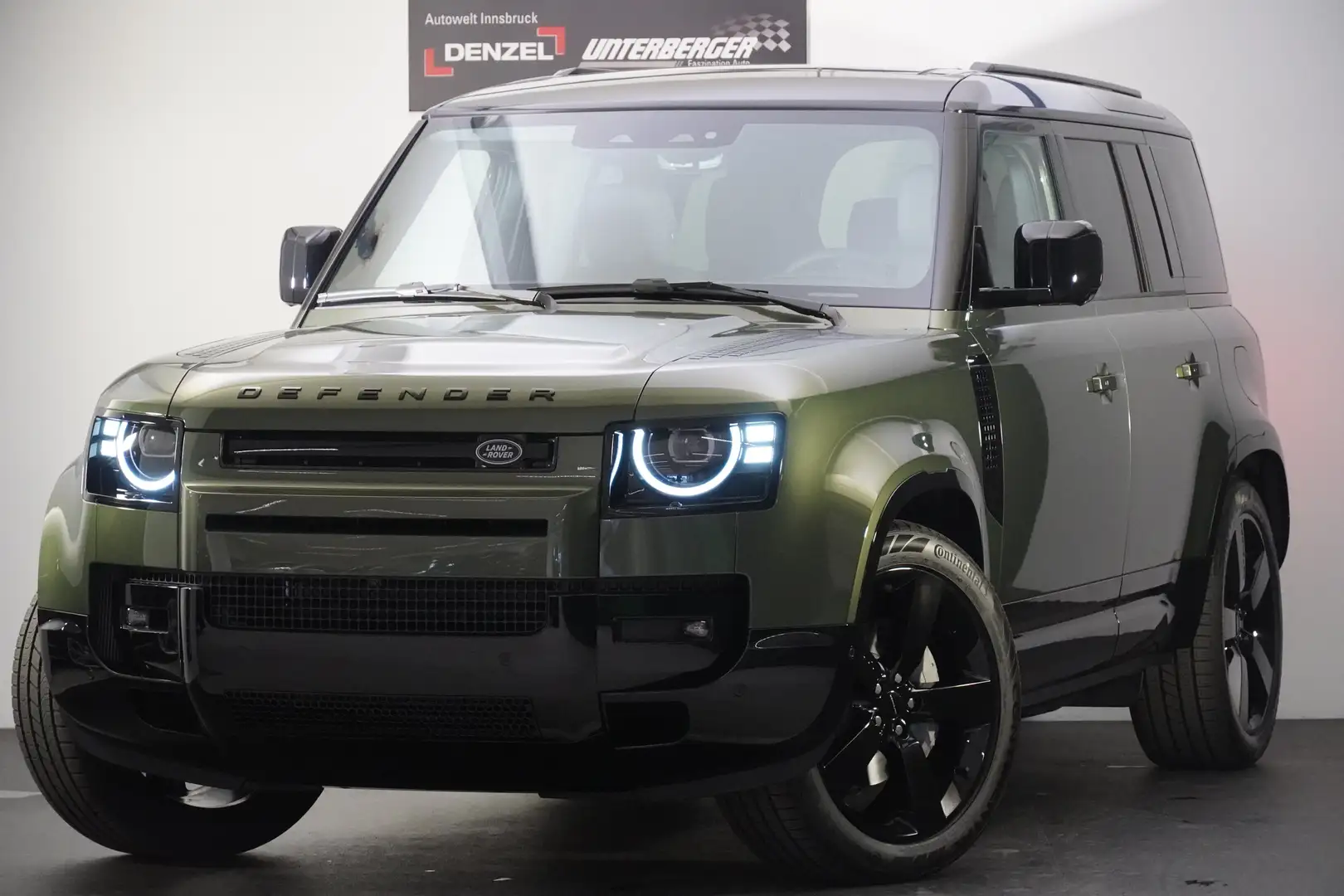 Land Rover Defender 3.0D X Dyn SE D200 Grün - 1