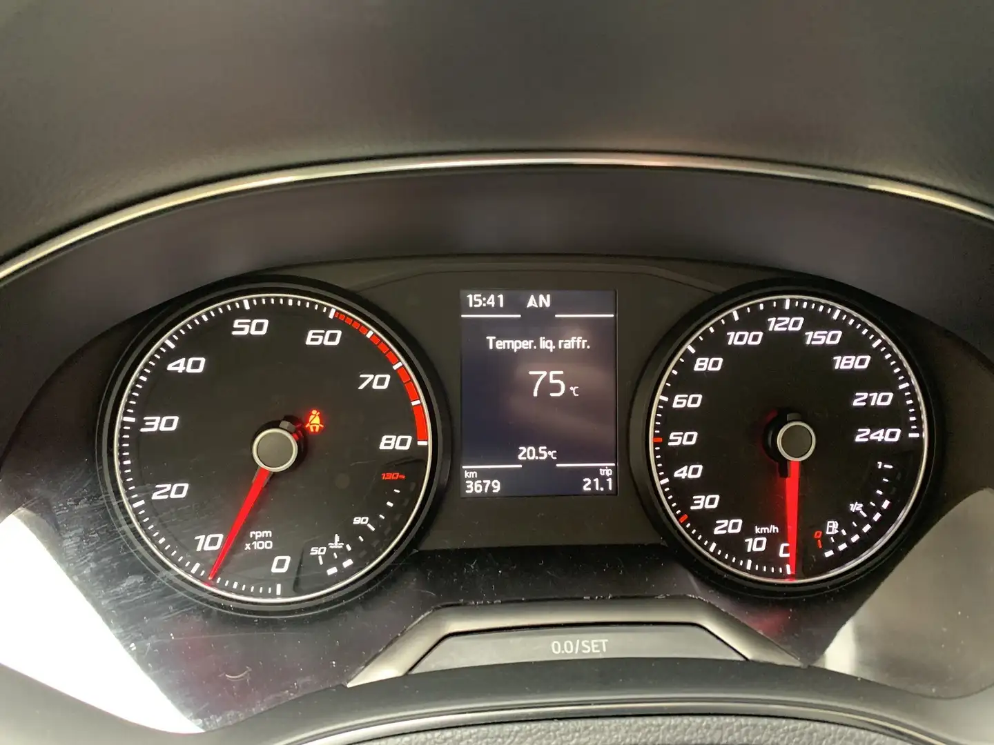 SEAT Ibiza 1.0 mpi Reference 80cv - 1