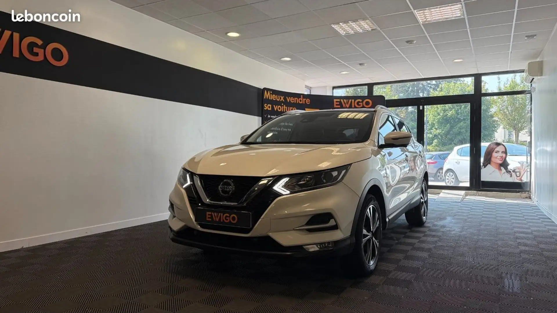 Nissan Qashqai generation-ii 1.3 digt 140 ch n-connecta 2wd Wit - 2