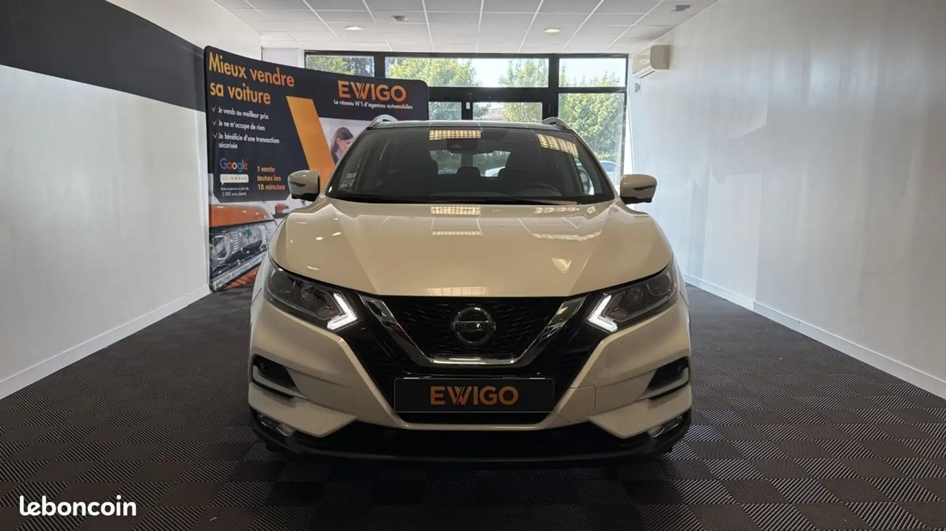 Nissan Qashqai generation-ii 1.3 digt 140 ch n-connecta 2wd Wit - 1