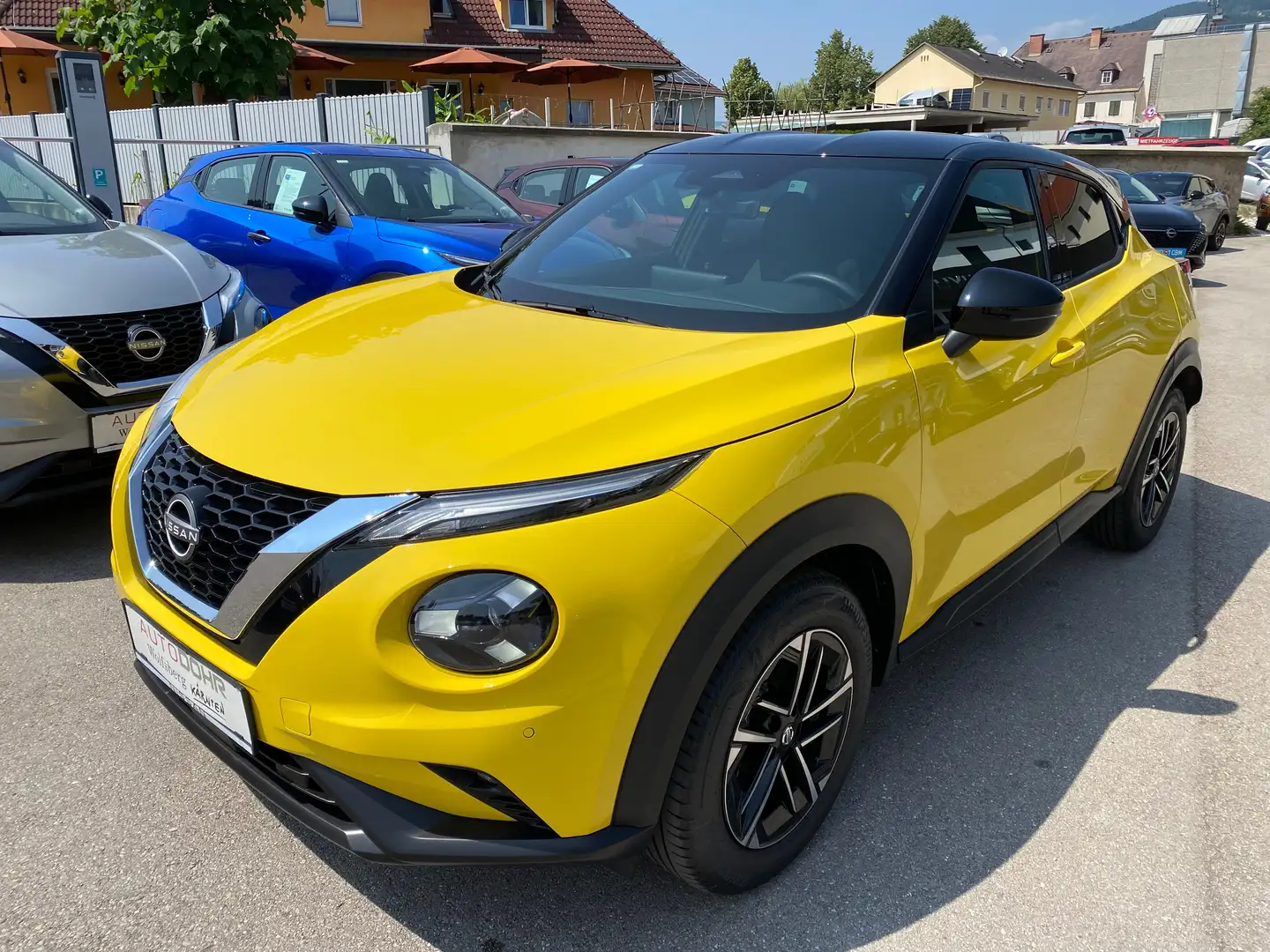 Nissan Juke 1,0 DIG-T N-Connecta **2-Farben** Jaune - 1