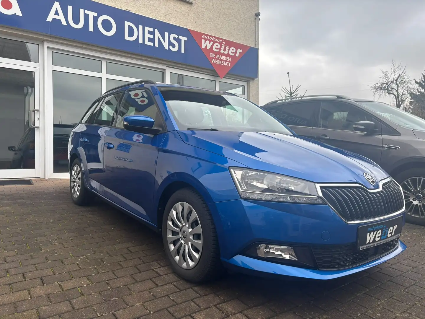 Skoda Fabia Ambition*Kombi*CARPLAY*Sitz.Hz.*TEMPOMAT*ALLWETTER Blau - 1