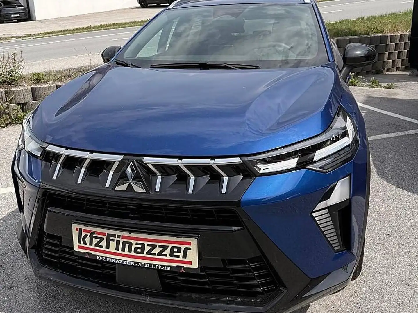 Mitsubishi ASX Invite Blau - 1