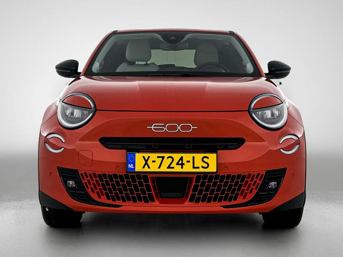 Fiat 600e 54 kWh La Prima | Navigatie | Achteruitrijcamera | Orange - 2