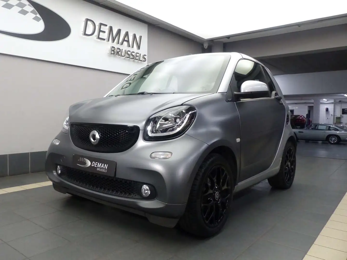 smart forTwo Cabrio *Finition Prime* Cuir Argent - 2