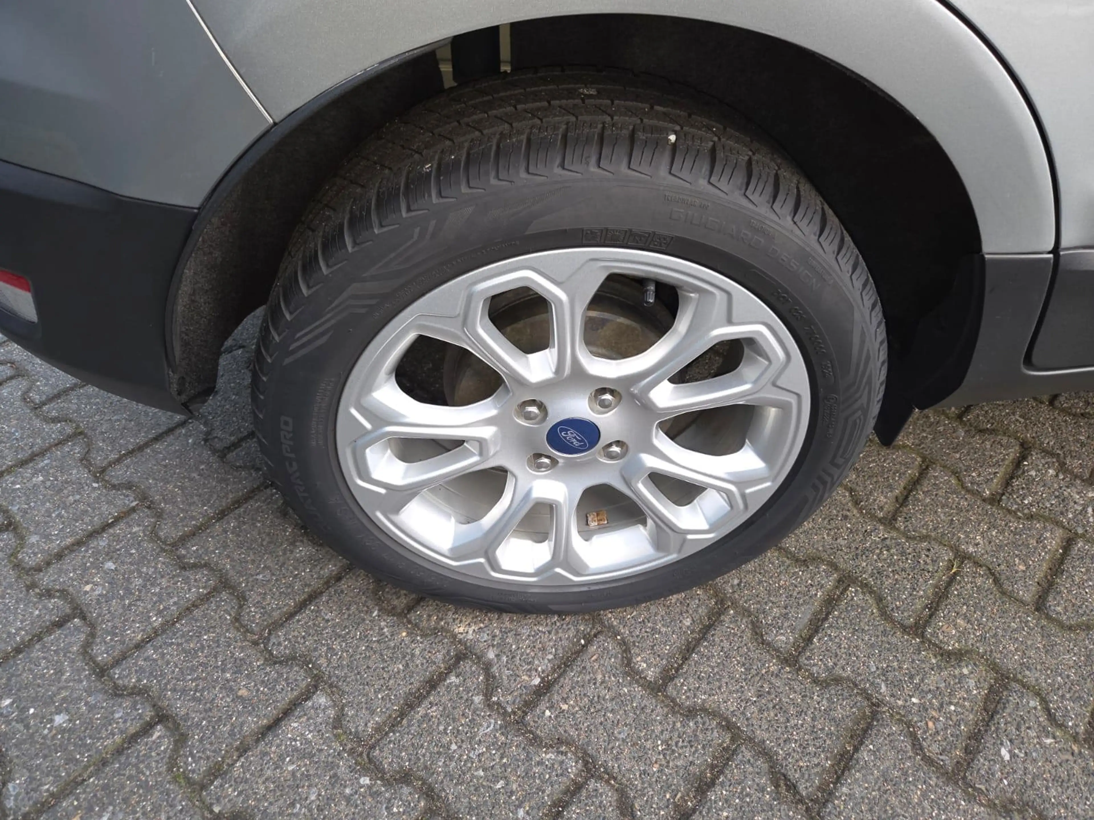 Ford EcoSport 1.0 EcoBoost Titanium — photo 4
