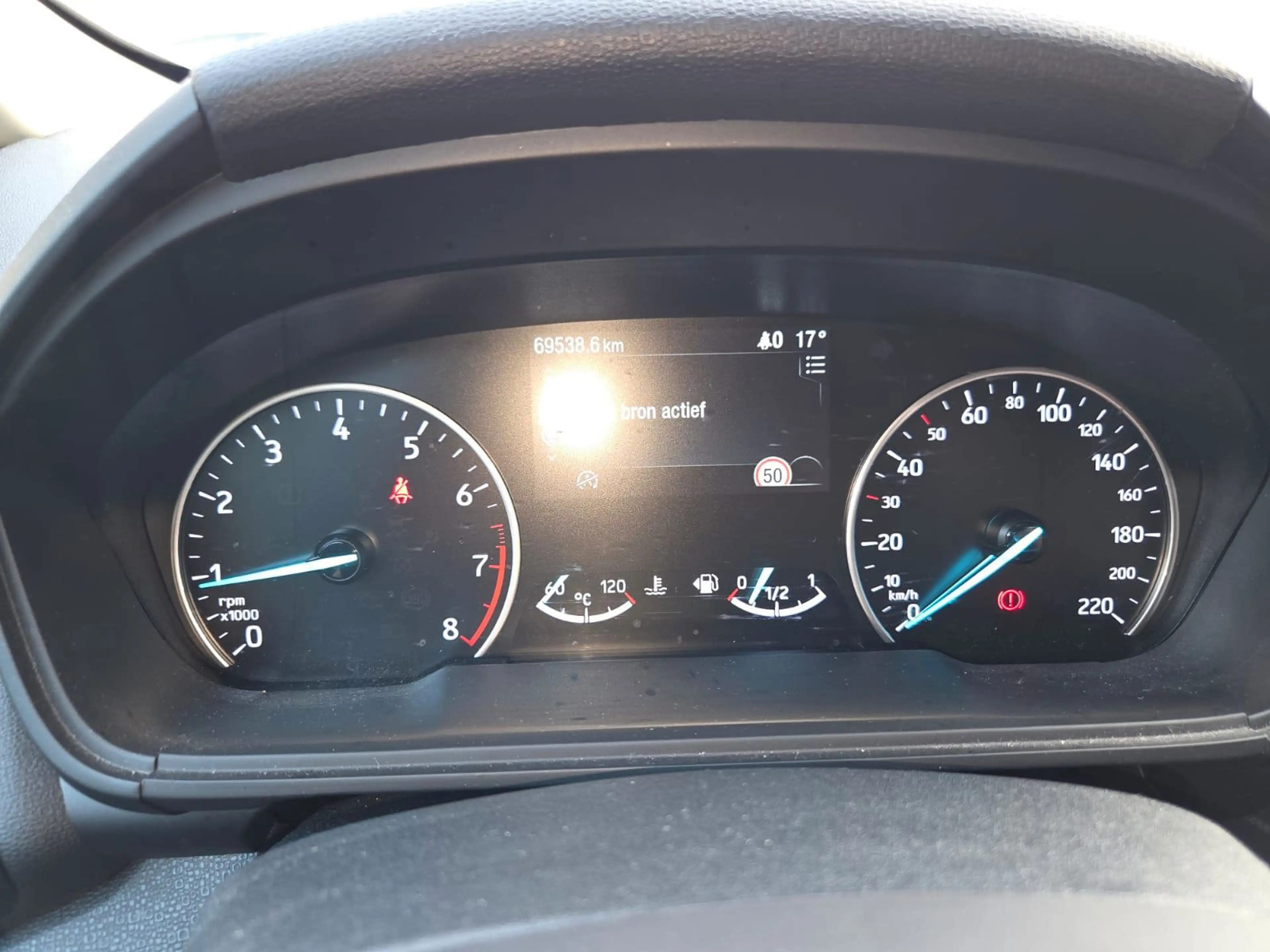 Ford EcoSport 1.0 EcoBoost Titanium — photo 9