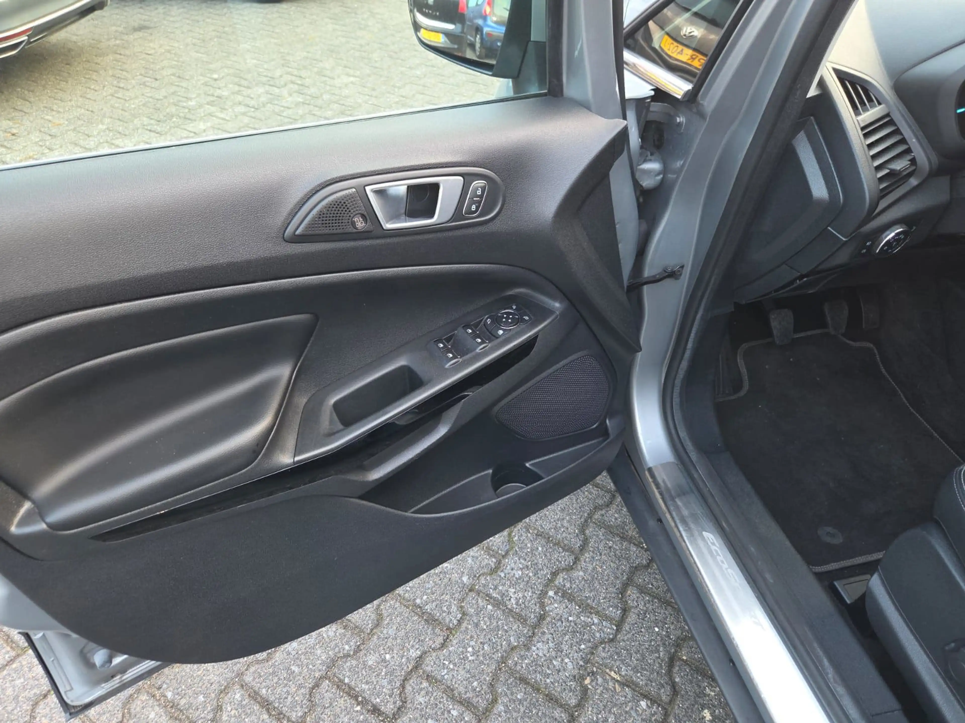 Ford EcoSport 1.0 EcoBoost Titanium — photo 7