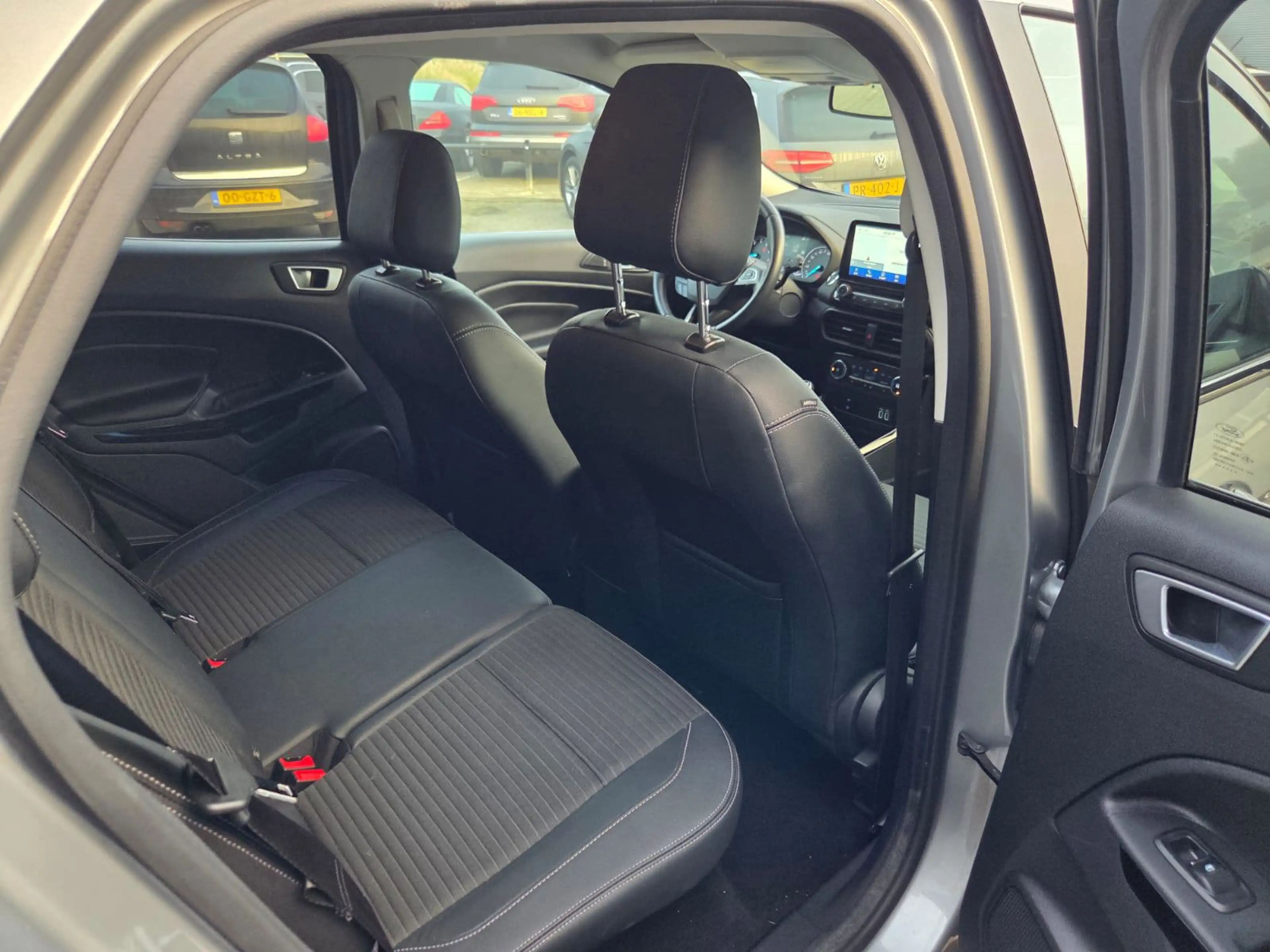 Ford EcoSport 1.0 EcoBoost Titanium — photo 14