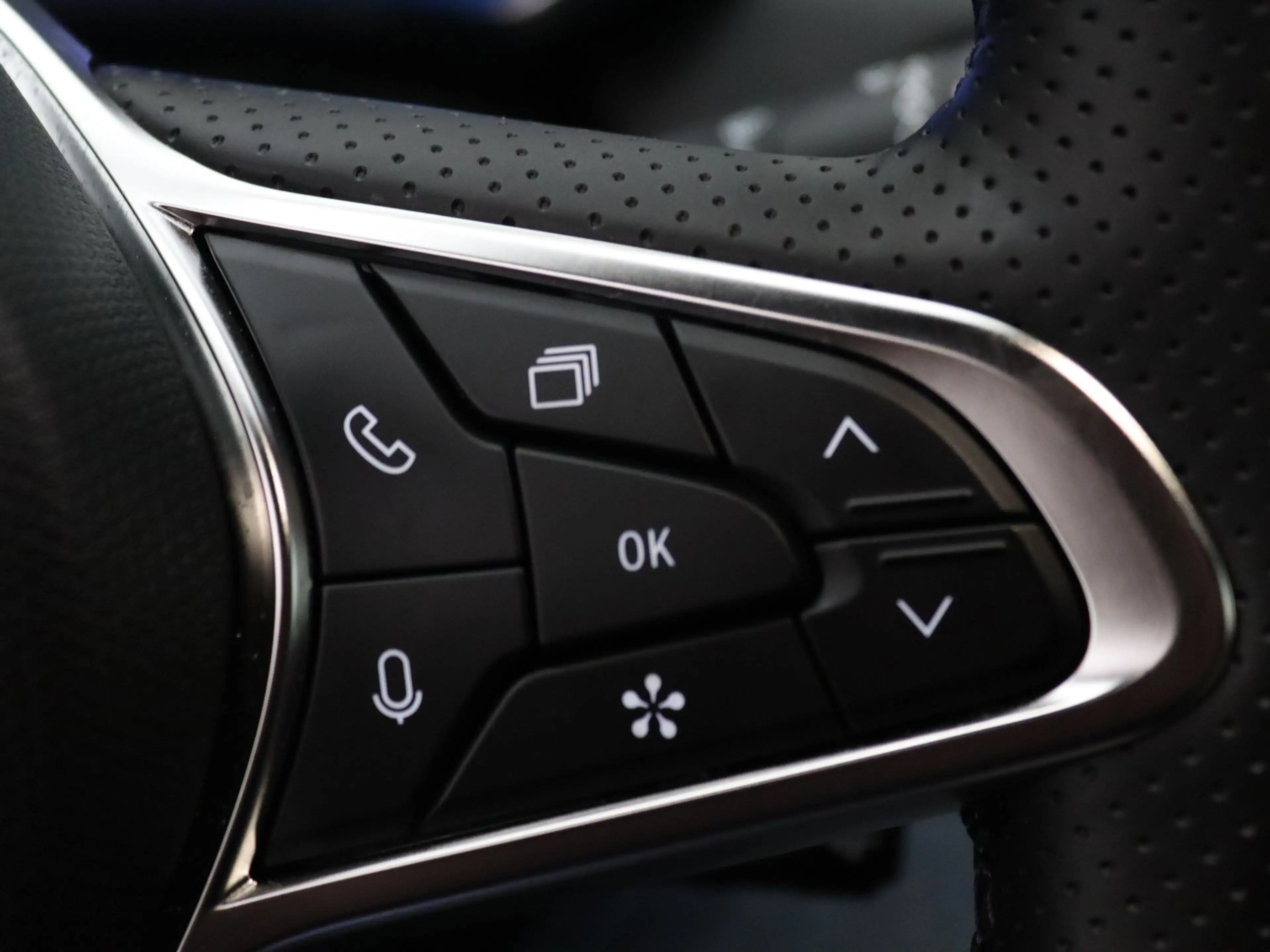 Renault Captur 160pk E-Tech full hybrid techno Camera | Stoel-/st — photo 15