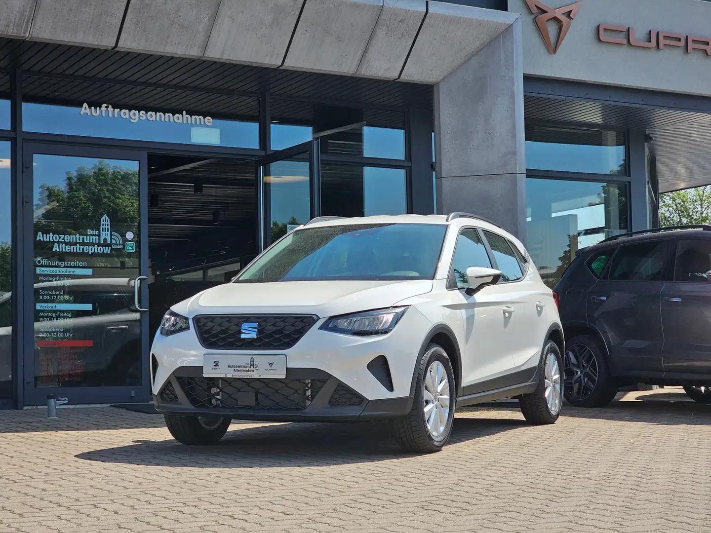 SEAT Arona 1.0 TSI 70kW Reference WINTER-PAKET GJR LM Weiß - 2