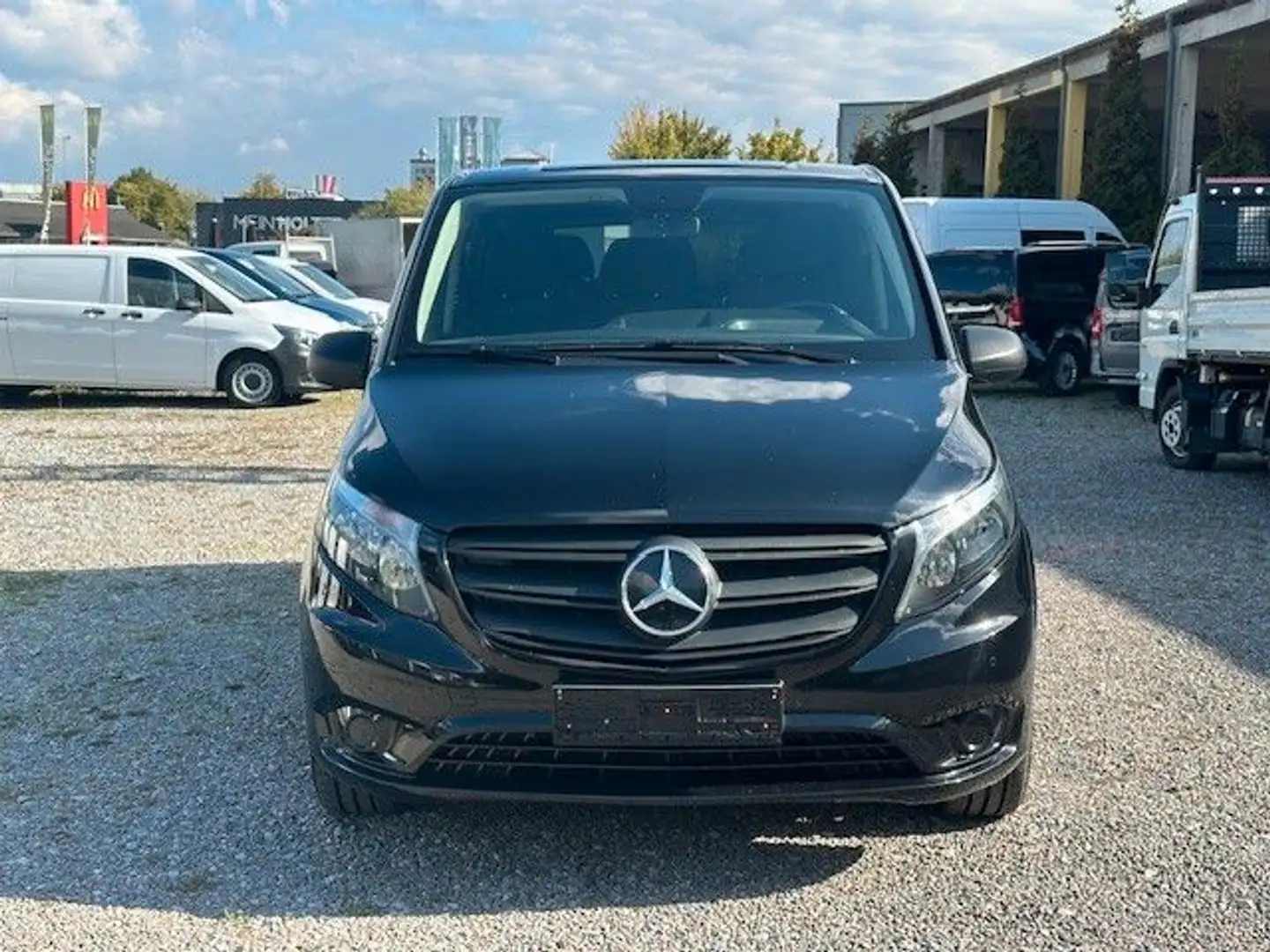 Mercedes-Benz Vito Tourer 114 CDI Pro 4x4 lang 9-Sitze 2xKlima Noir - 2