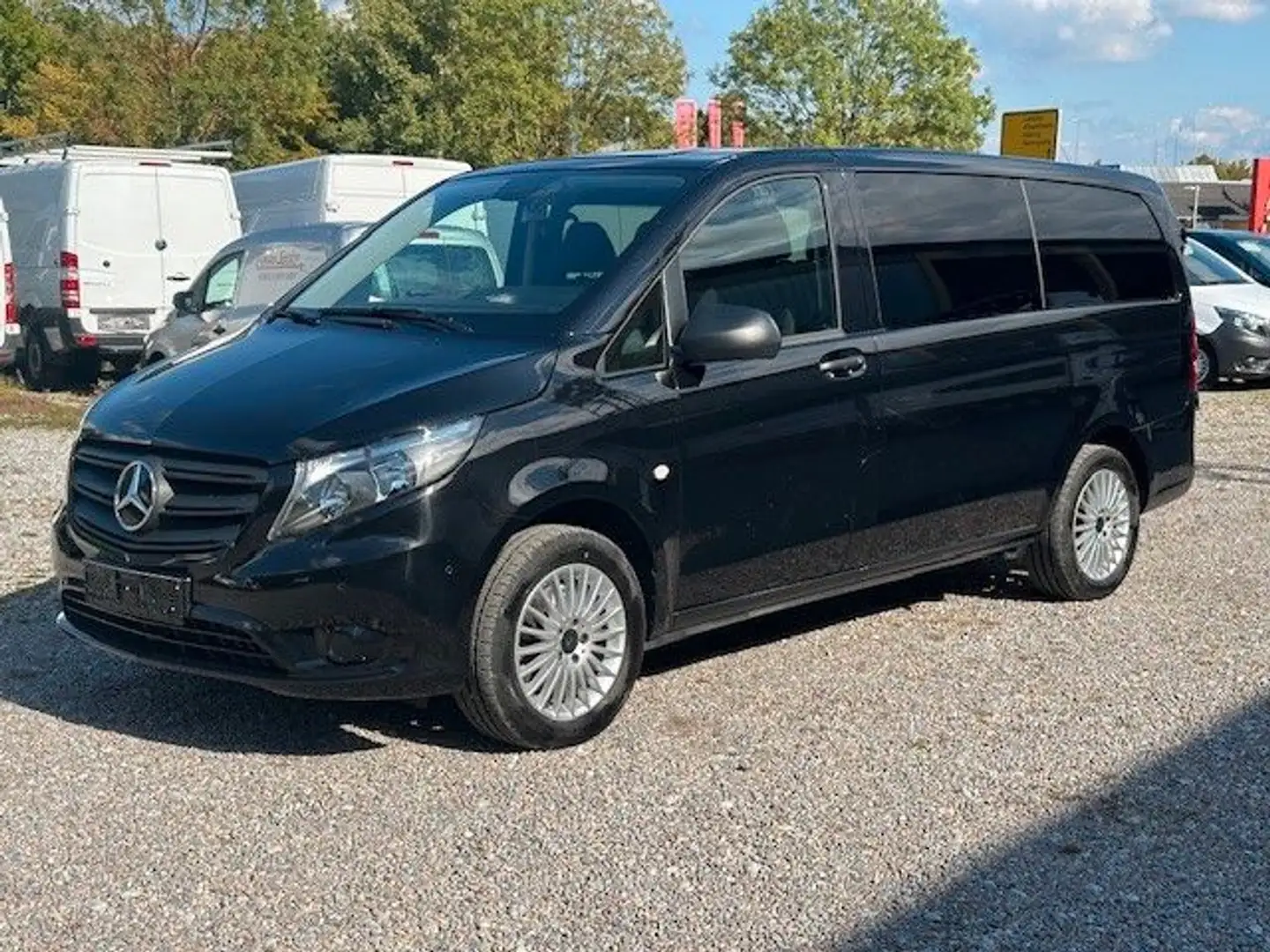 Mercedes-Benz Vito Tourer 114 CDI Pro 4x4 lang 9-Sitze 2xKlima Noir - 1