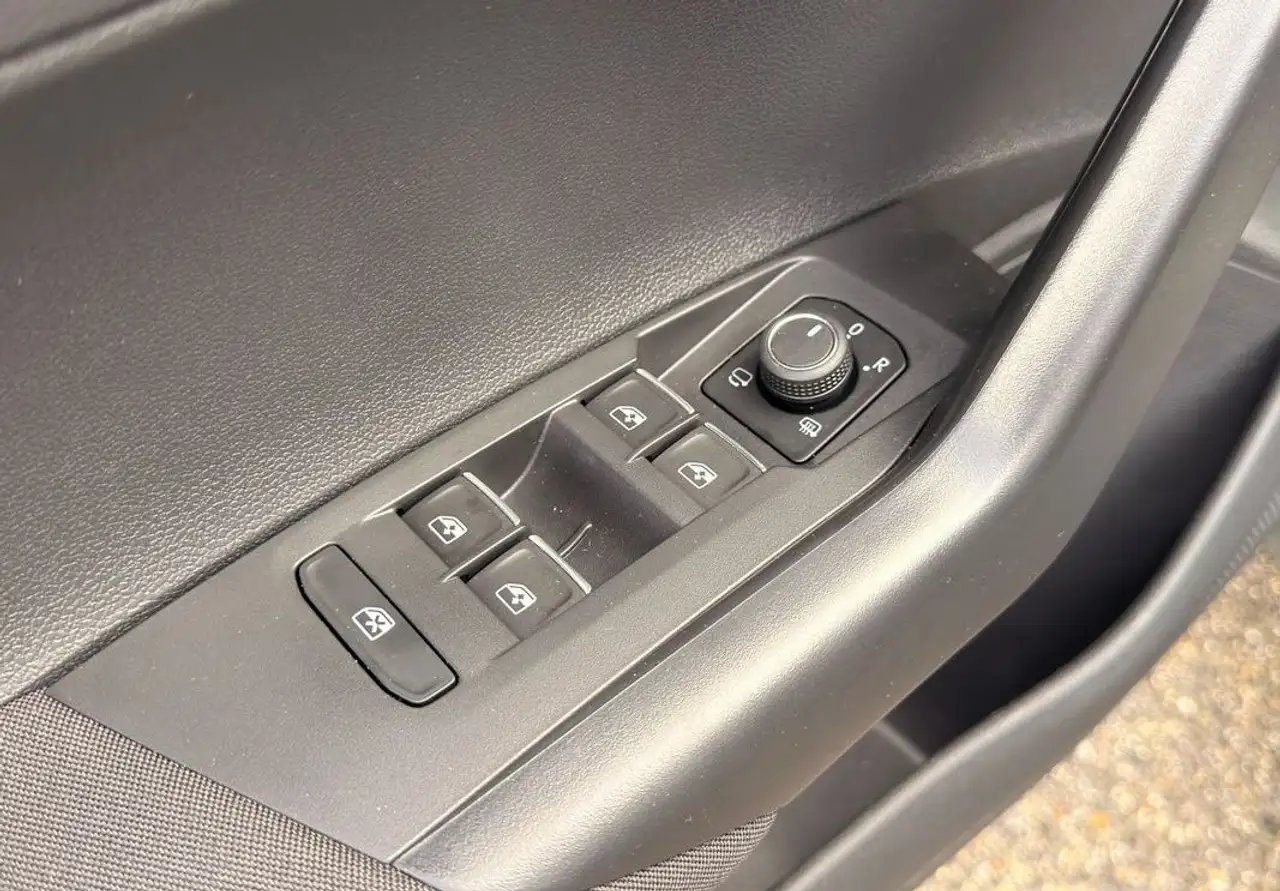 Volkswagen Polo GTI — photo 14