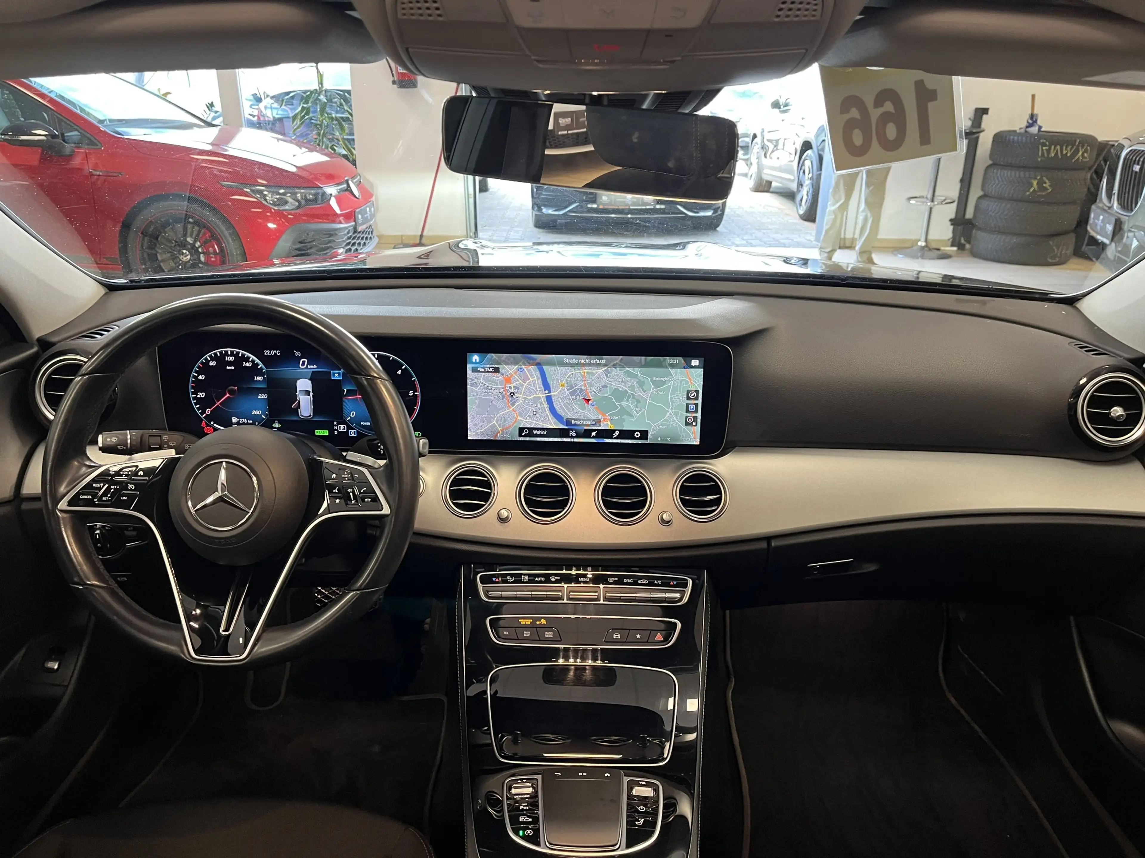 Mercedes-Benz E 220 AHK*Navi*ACC*R-Cam*SHZ*Pano*Night-Paket — photo 8