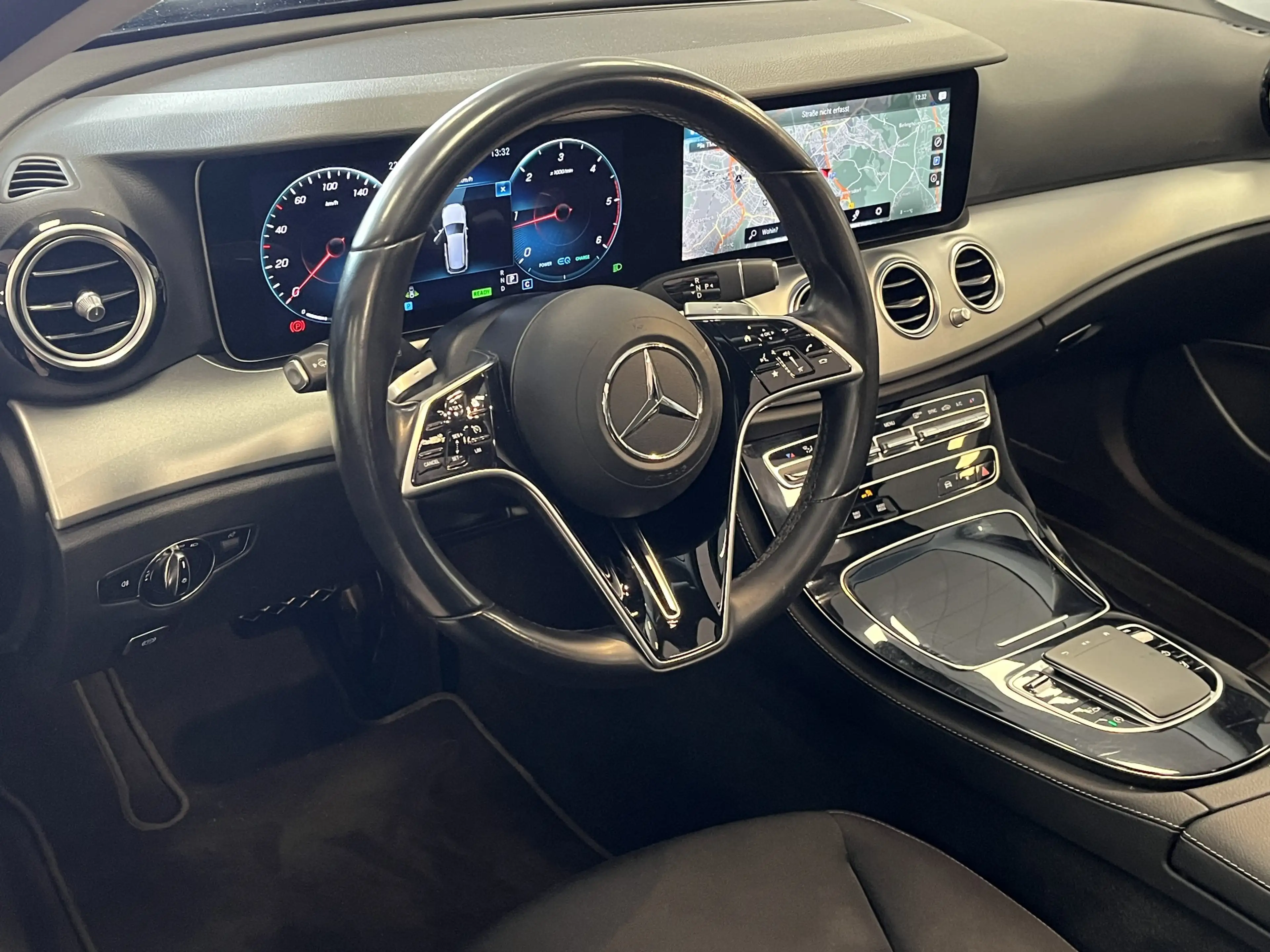 Mercedes-Benz E 220 AHK*Navi*ACC*R-Cam*SHZ*Pano*Night-Paket — photo 11