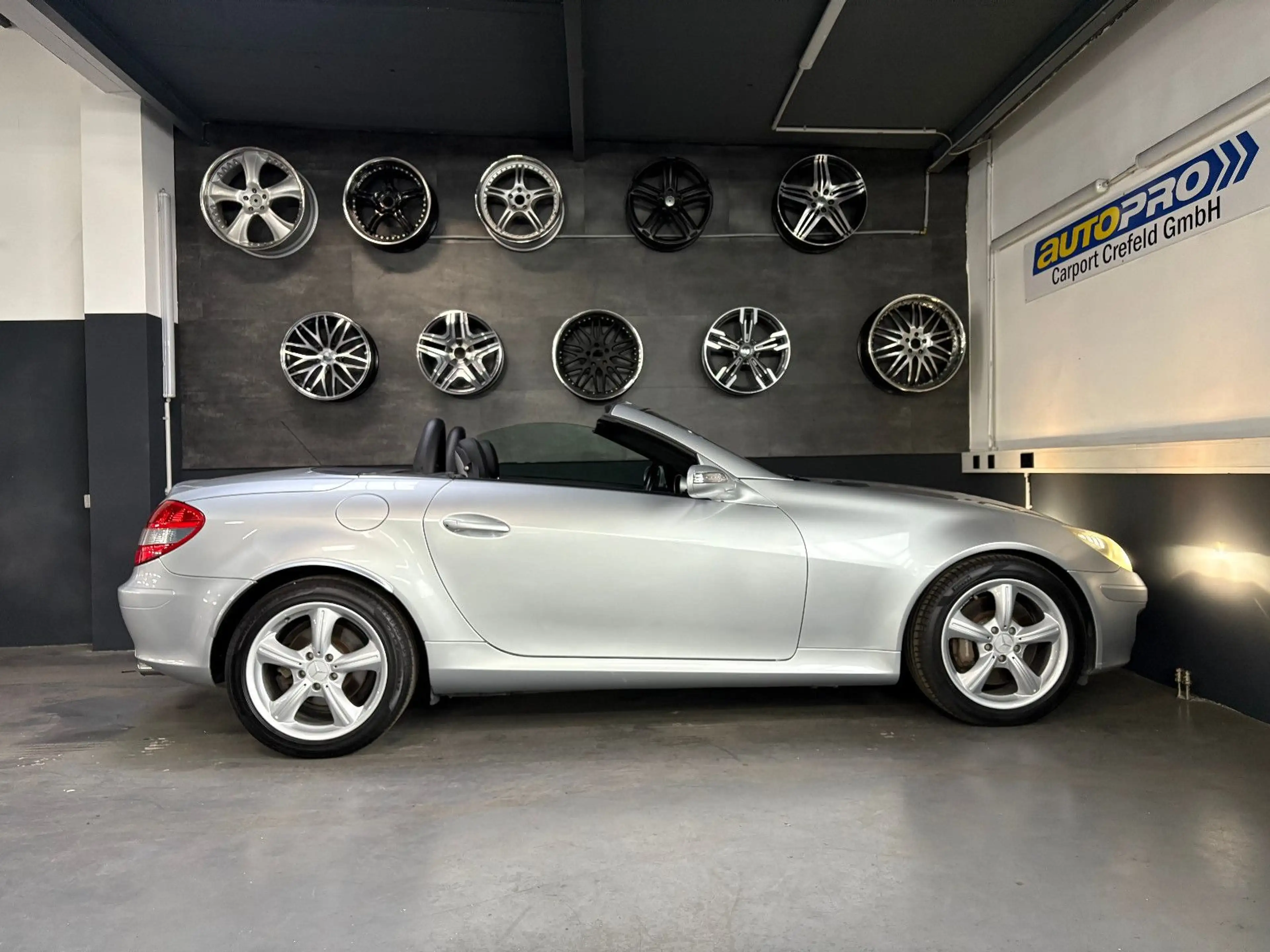 Mercedes-Benz SLK 350 HARMAN-KARDON/AIRSCARF/XENON — photo 8