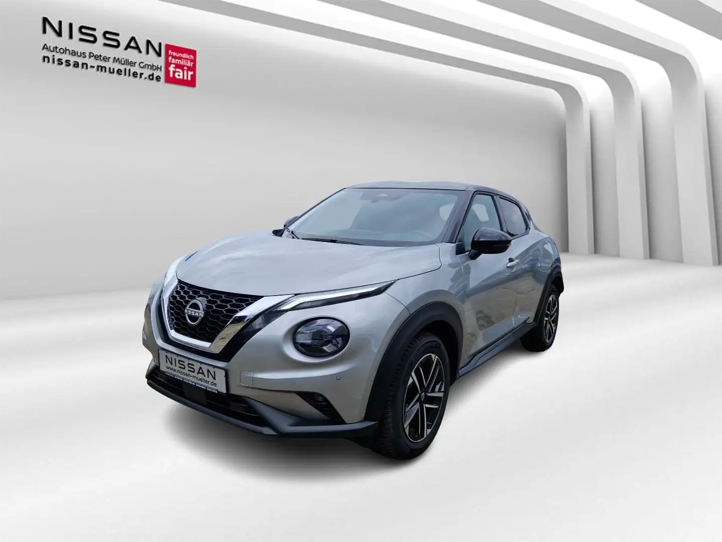 Nissan Juke 1.0 DIG-T 114PS 6MT N-CONNECTA Winter 2 Farben BFS Silber - 1