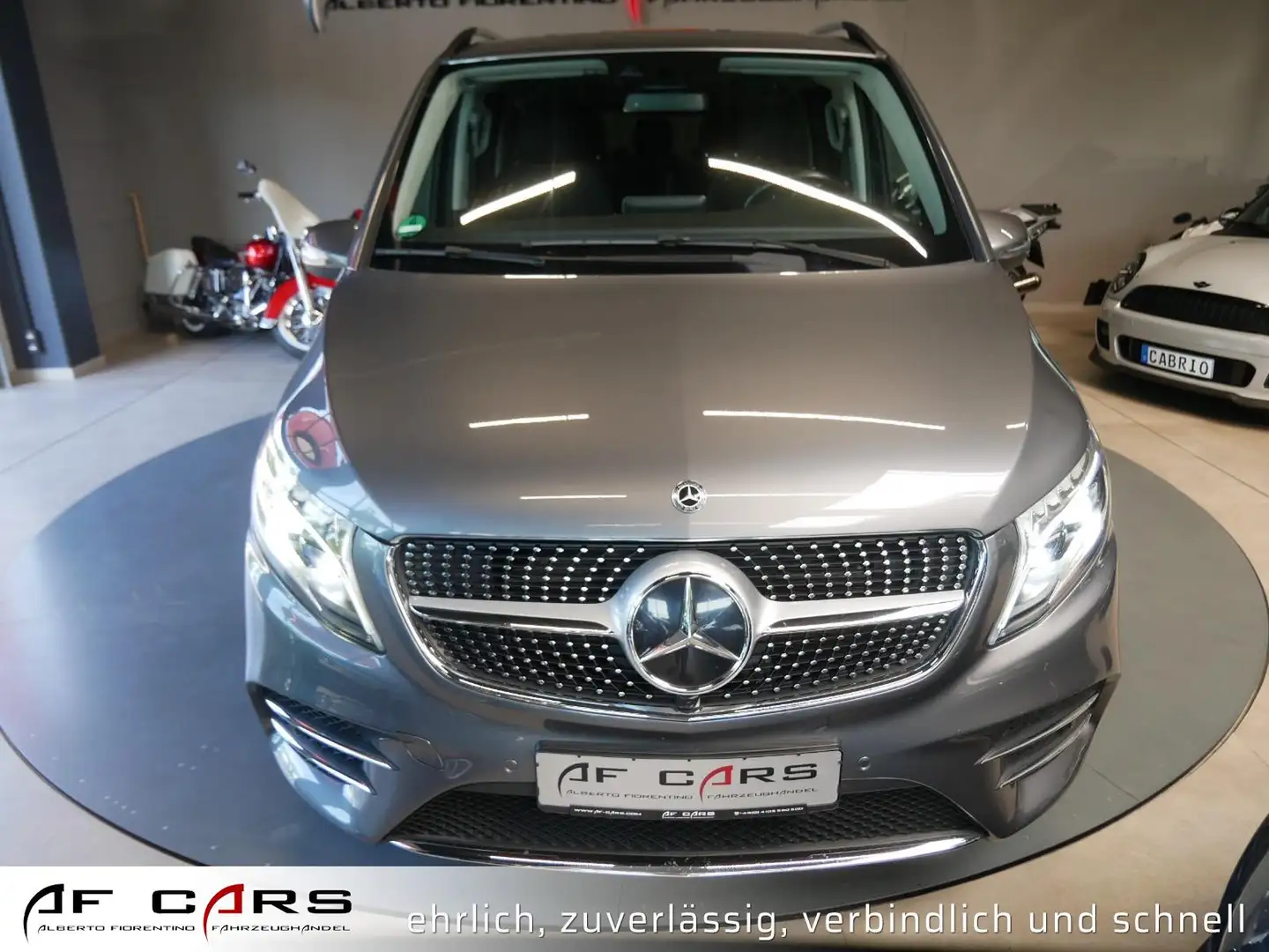 Mercedes-Benz V 250 d Editon lang AMG LED Pano Burmester Tisch Paket Grau - 2