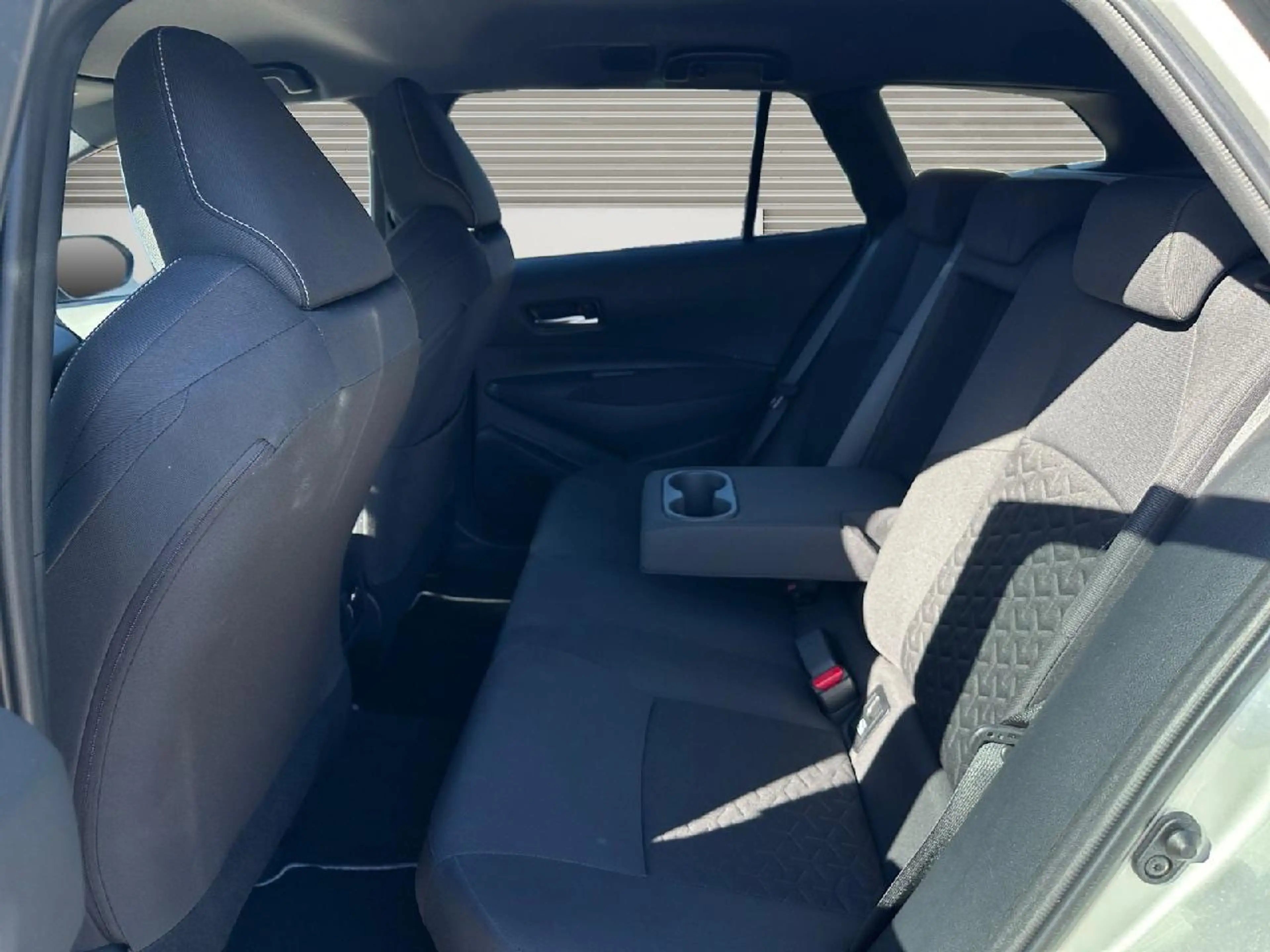 Toyota Corolla 2.0 Hybrid Team D, Technik, AHK — photo 12