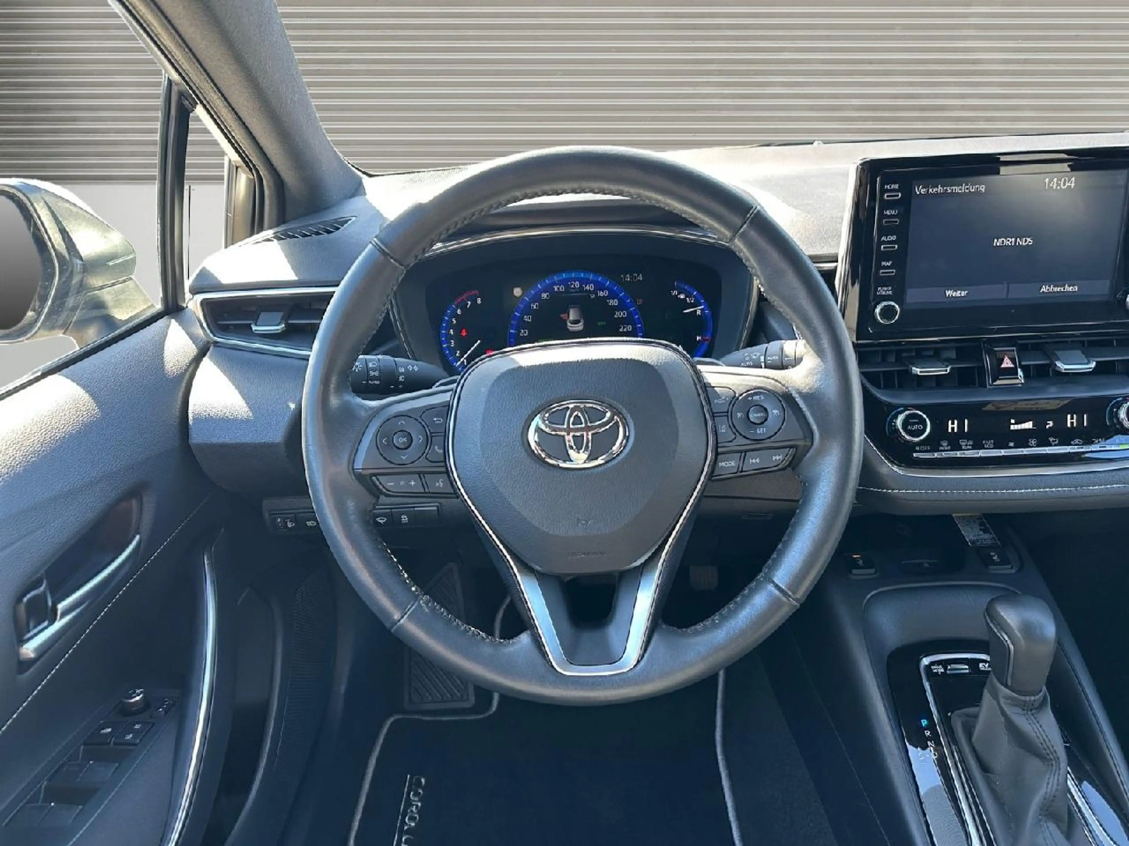Toyota Corolla 2.0 Hybrid Team D, Technik, AHK — photo 11