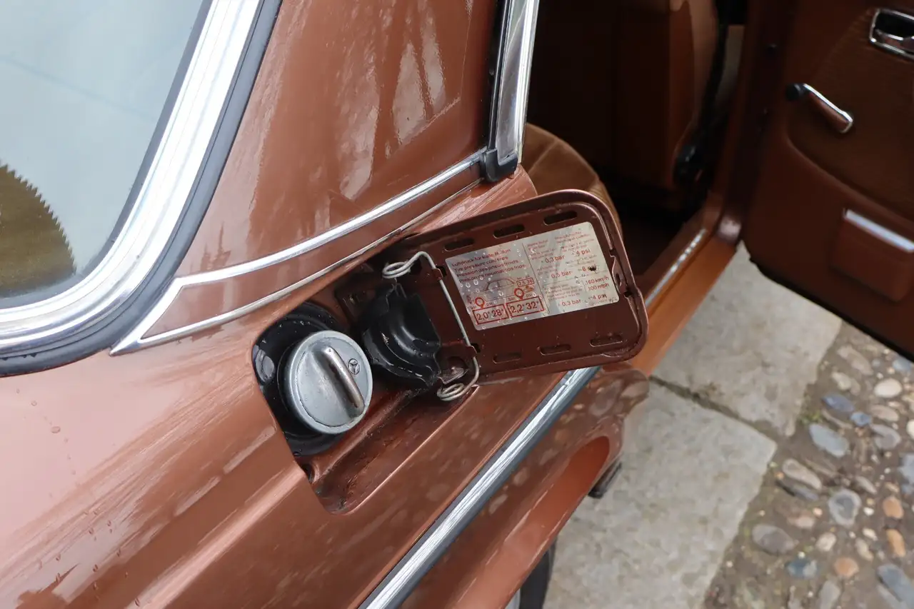 Mercedes-Benz 280 W123, foto 7