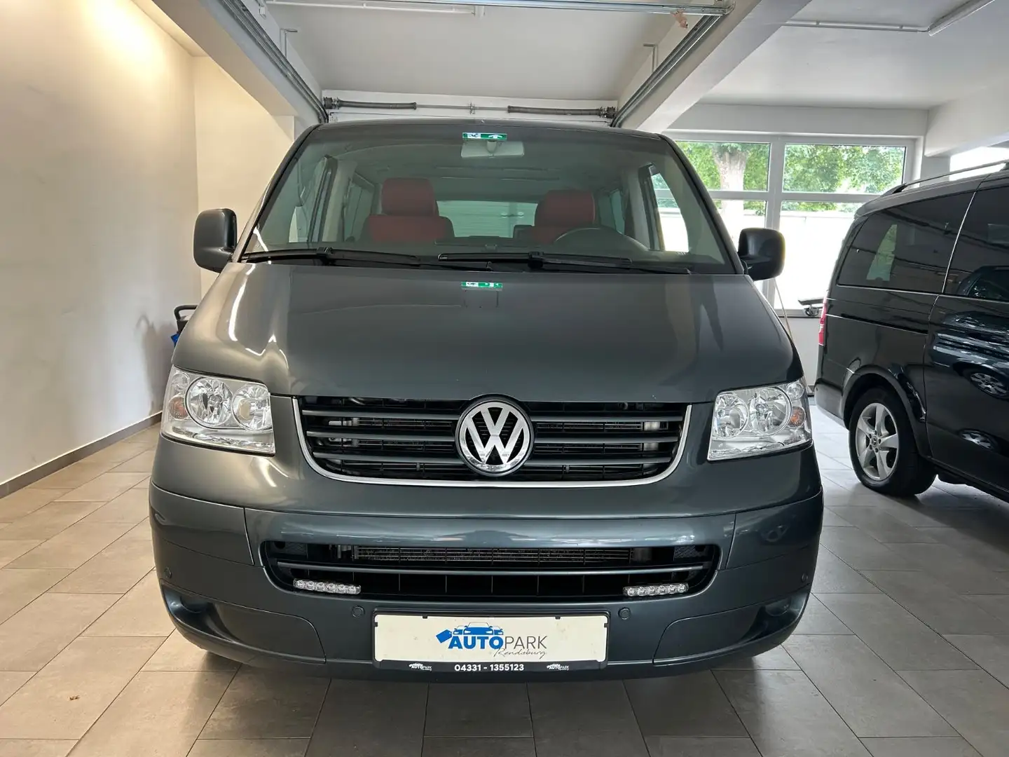 Volkswagen T5 Multivan T5  Bus Multivan Comfortline Gris - 2
