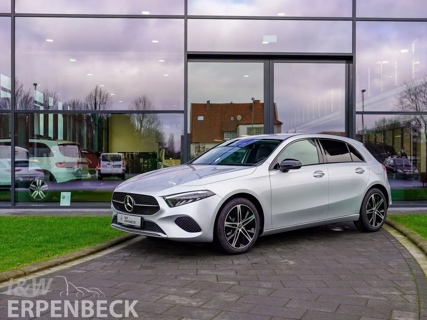 Mercedes-Benz A 200 A 200 MOPF LED Night Kamera Totwkl Distronic SHZ Silber - 2