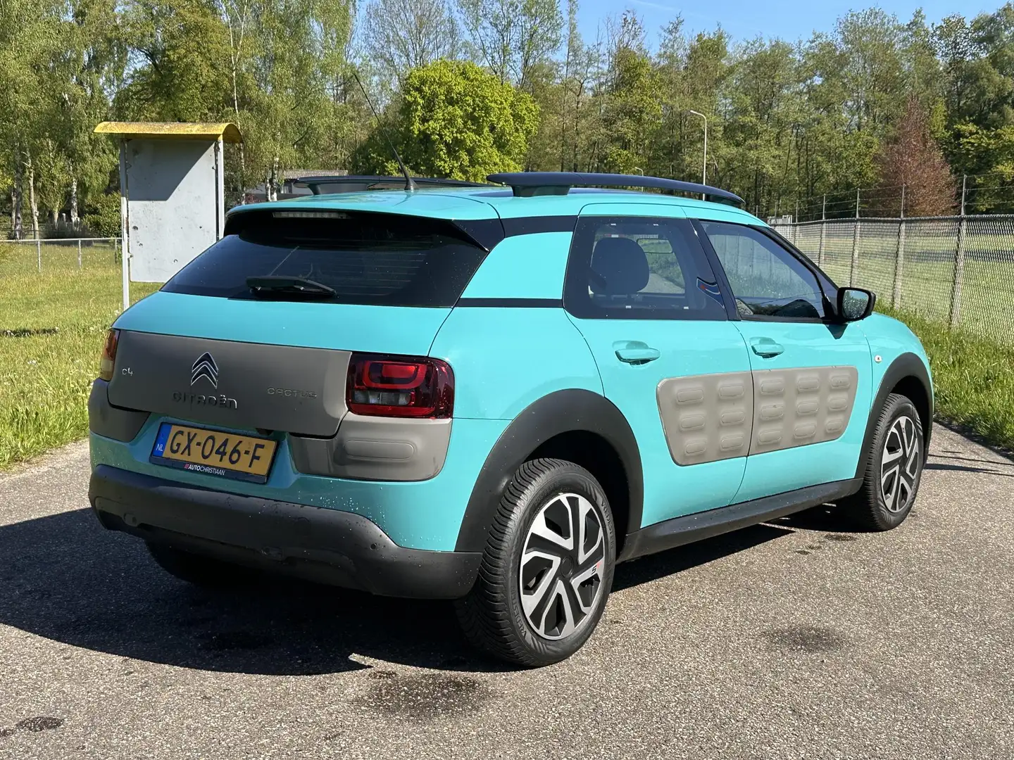 Citroen C4 Cactus 1.2 PureTech Business | Cruise Control & Camera | Verde - 2