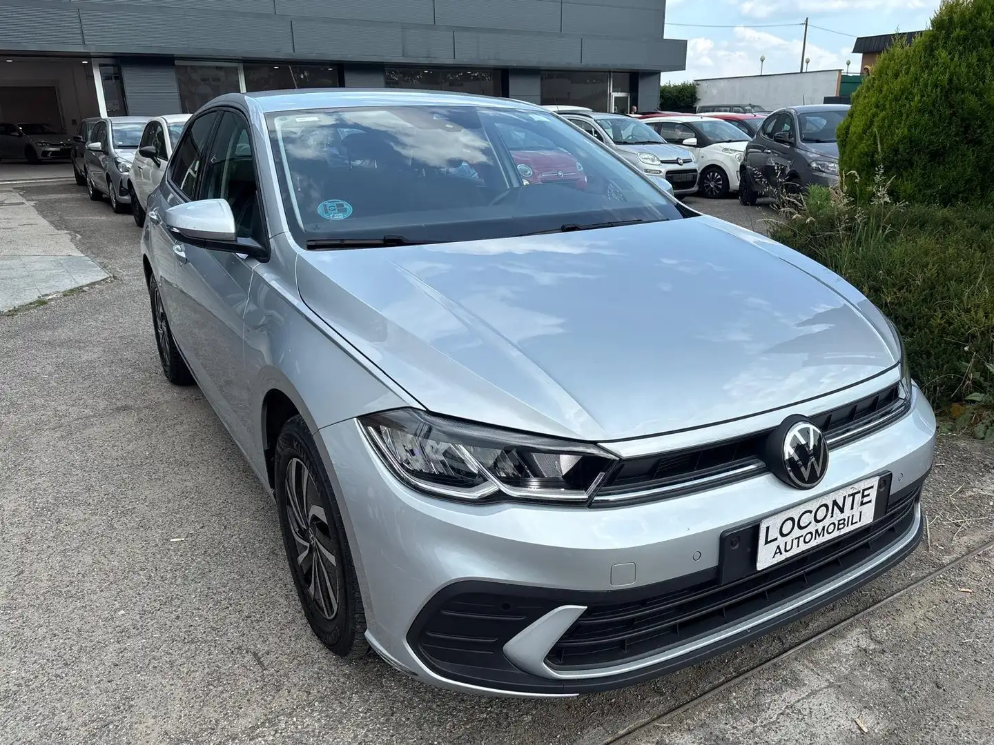 Volkswagen Polo 1.0 tsi Style 95cv *GARANZIA CASA MADRE* Plateado - 1