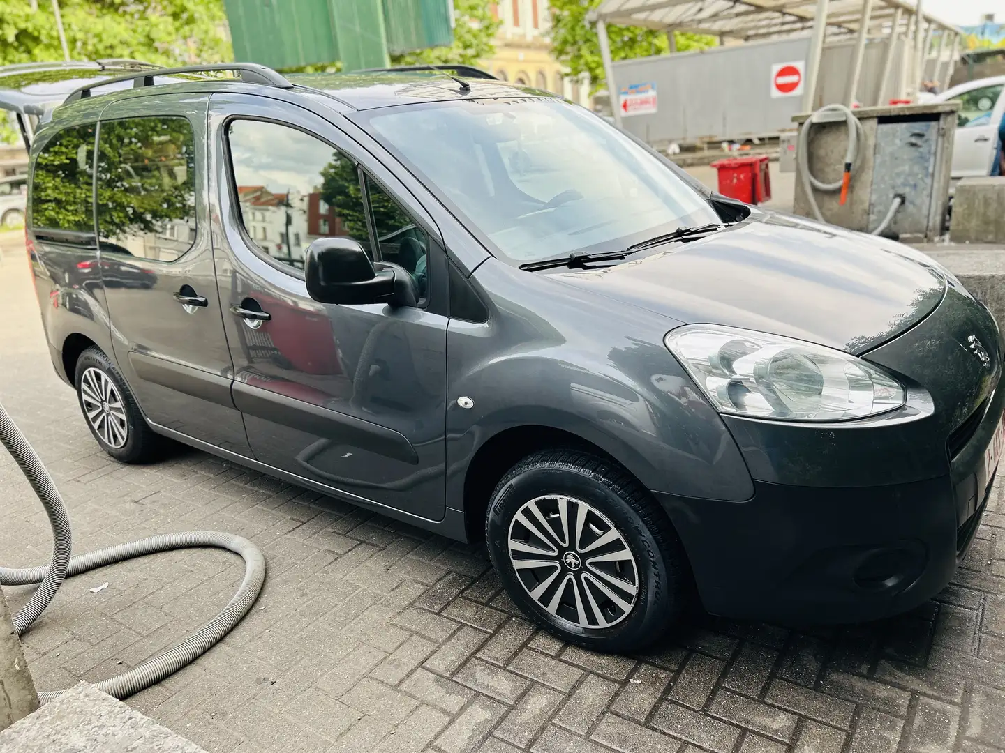 Peugeot Partner Tepee 98 VTi Active - 1