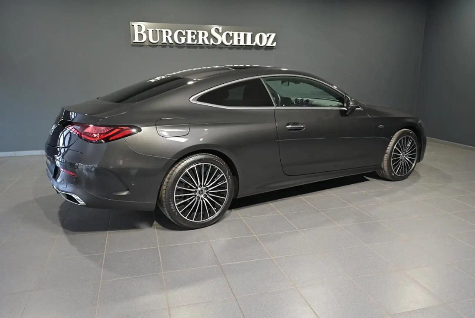 Mercedes-Benz CLE 300 e Coupe AMG/PANO/LED/KAMERA/NAVI Grau - 2