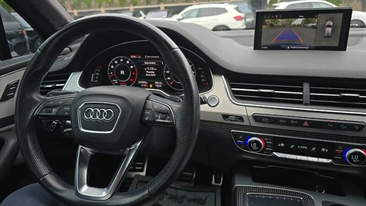 Audi Q7 снимка Audi Q7