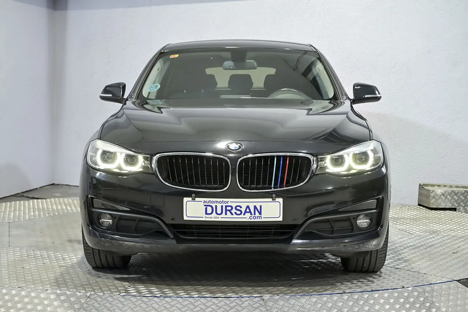 BMW 318 318dA Gran Turismo - 2