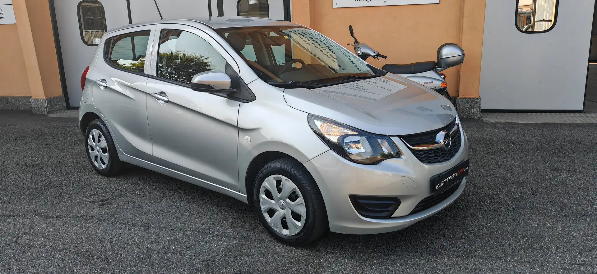 Opel Karl Karl 1.0 Innovation 75cv auto *Neopatentato* Grigio - 1