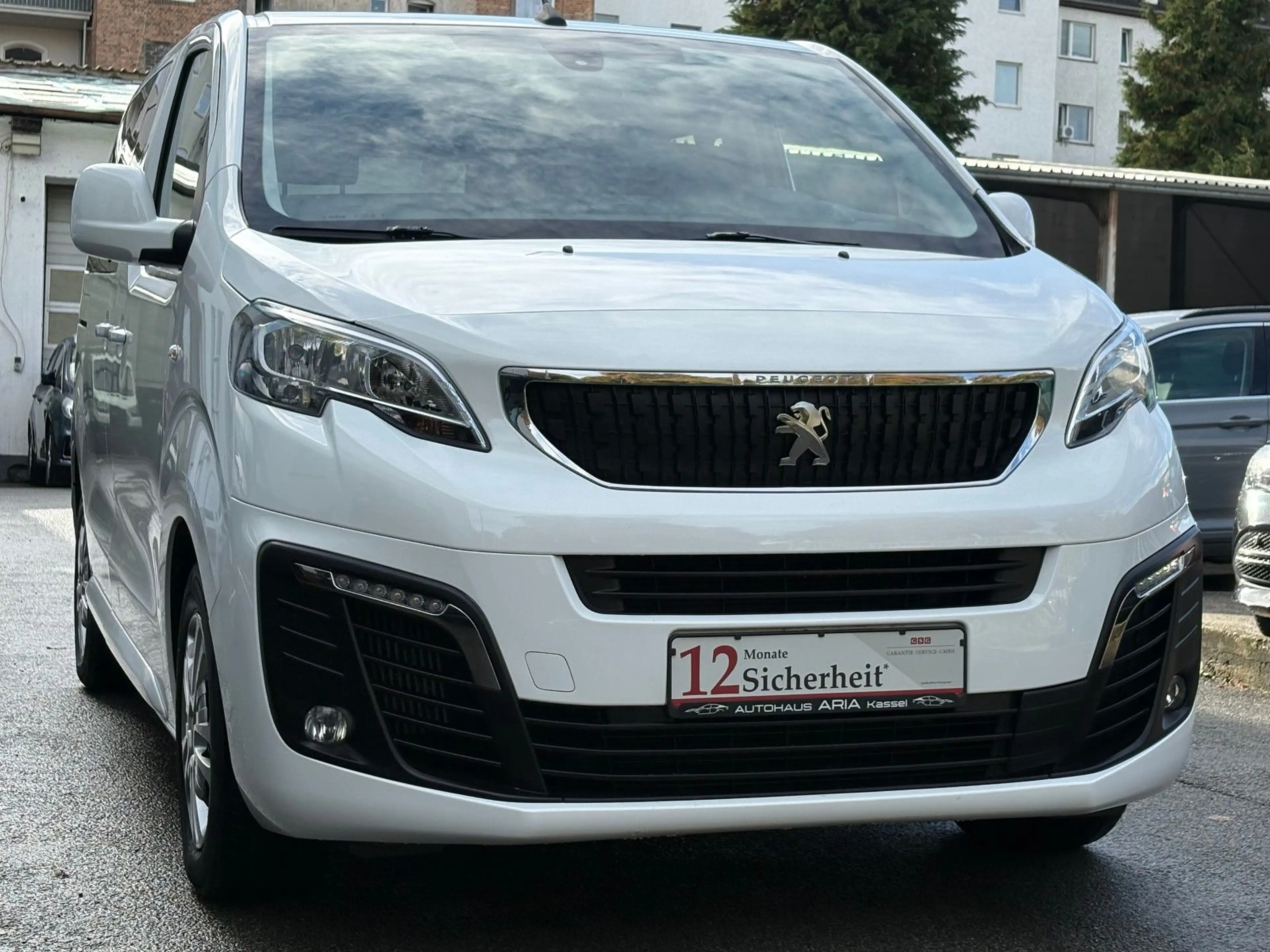 Peugeot Expert Traveller 2.0 HDI L1 5.Sitze Business AHK — photo 5