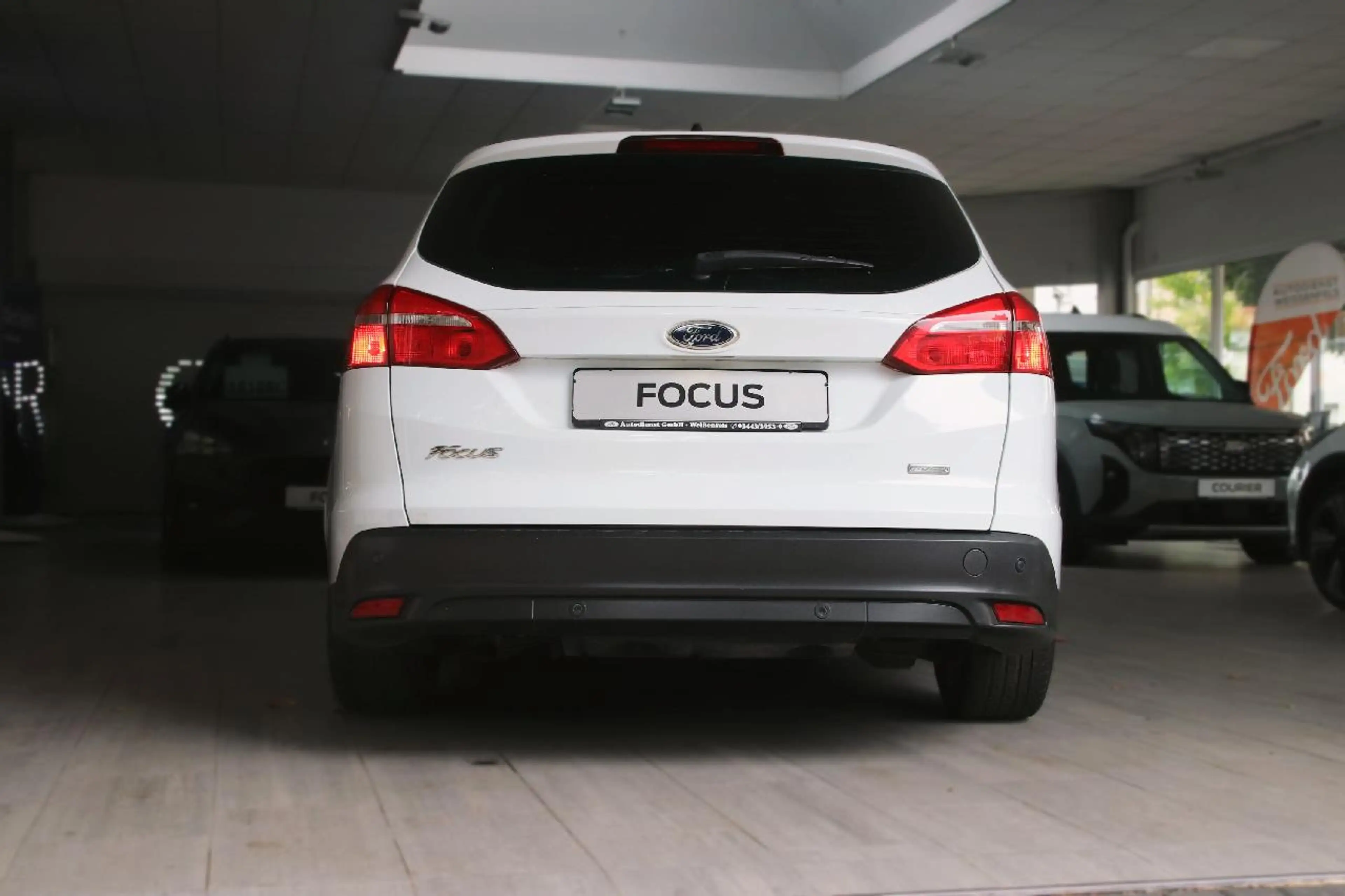 Ford Focus Business — photo 6