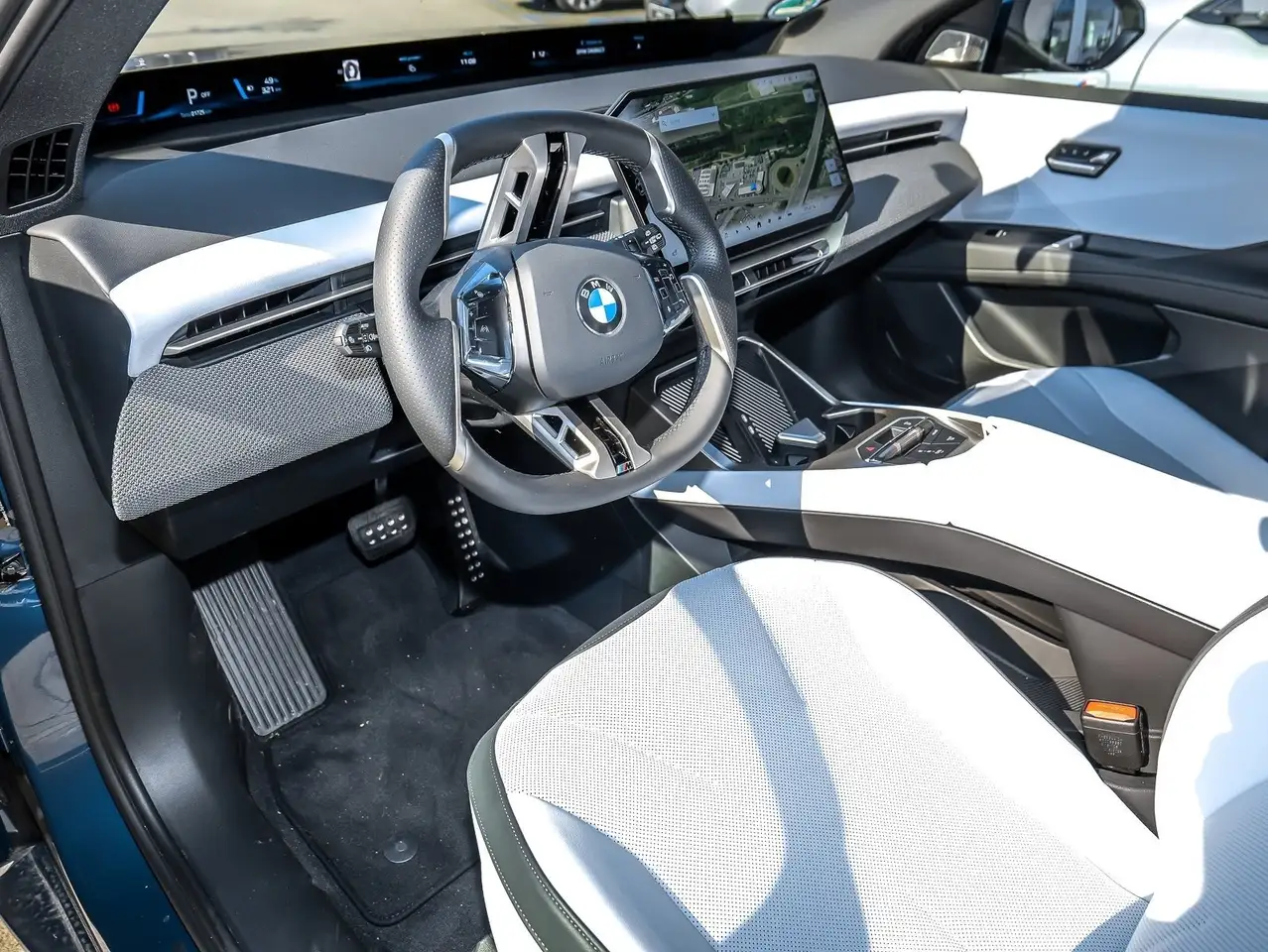 BMW iX3 50 xDrive M Sport HUD PANO Panoramic Vision 19