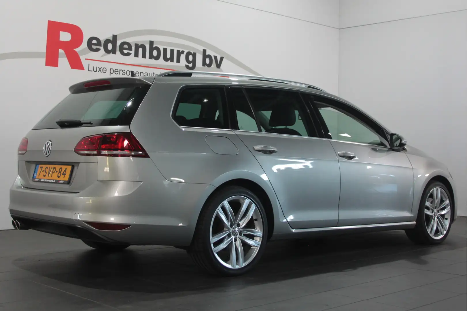 Volkswagen Golf Variant 1.4 TSI Highline - Pano / Navi / Bluetooth / ErgoC Grijs - 2