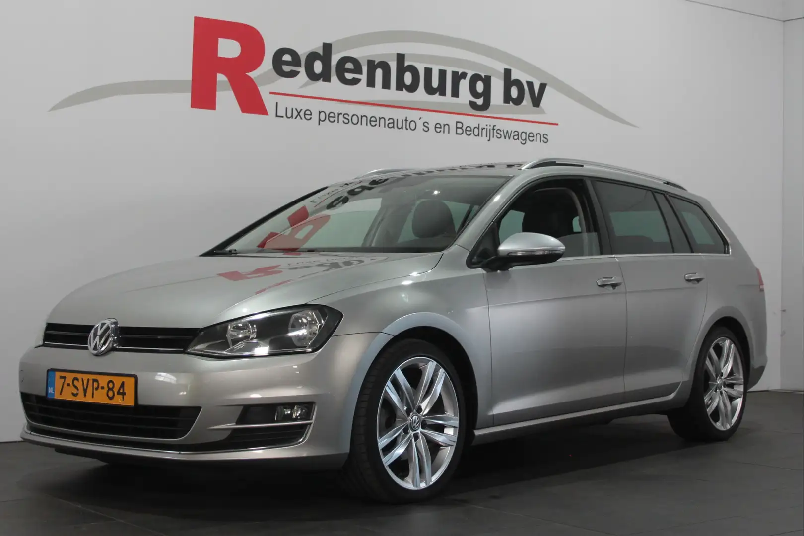 Volkswagen Golf Variant 1.4 TSI Highline - Pano / Navi / Bluetooth / ErgoC Grijs - 1