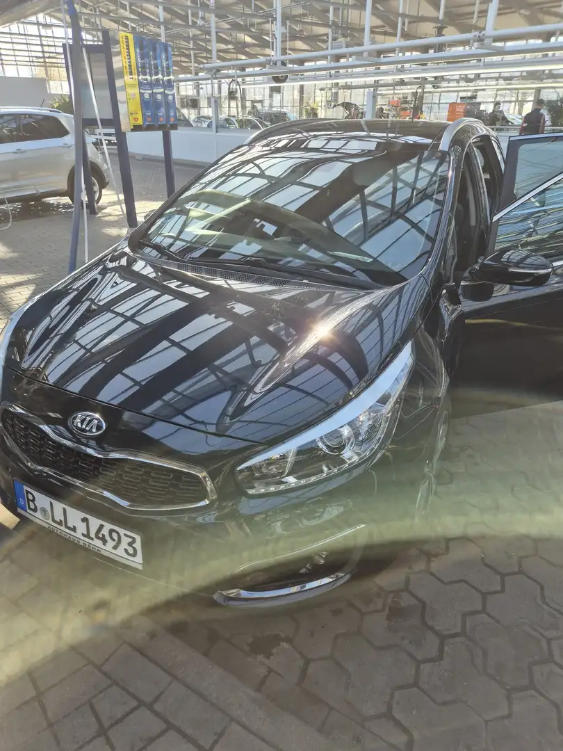 Kia Ceed SW / cee'd SW 1.6 CRDi 128 Aut. Platinum Edition - 2