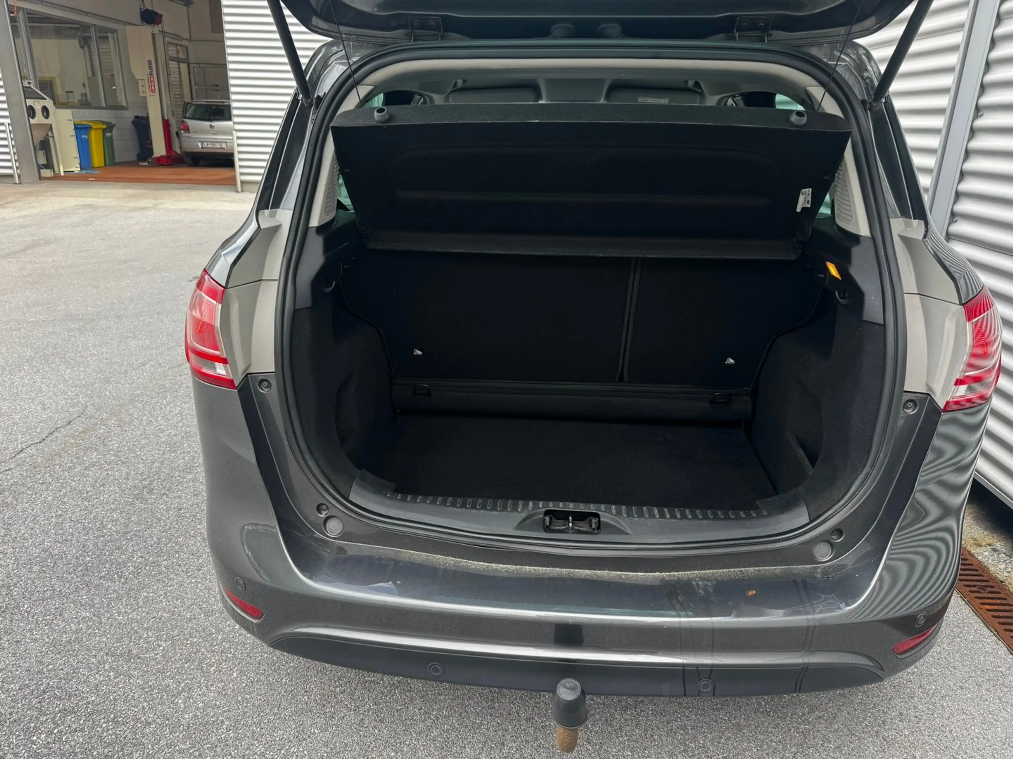 Ford B-Max Easy 1,0 EcoBoost Start/Stop — photo 10