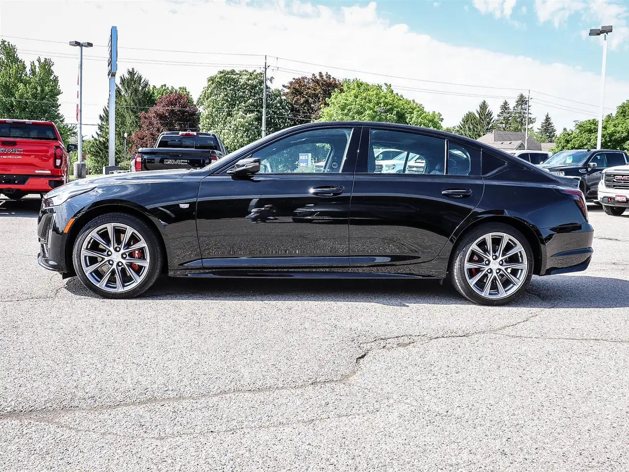 Cadillac CT5 снимка Cadillac CT5
