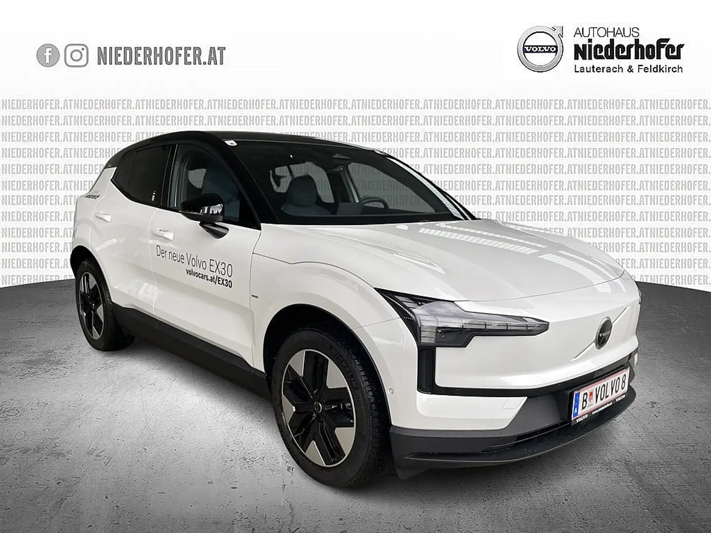 Volvo EX30 Single Motor Extended Range 69kWh Ultra Weiß - 1