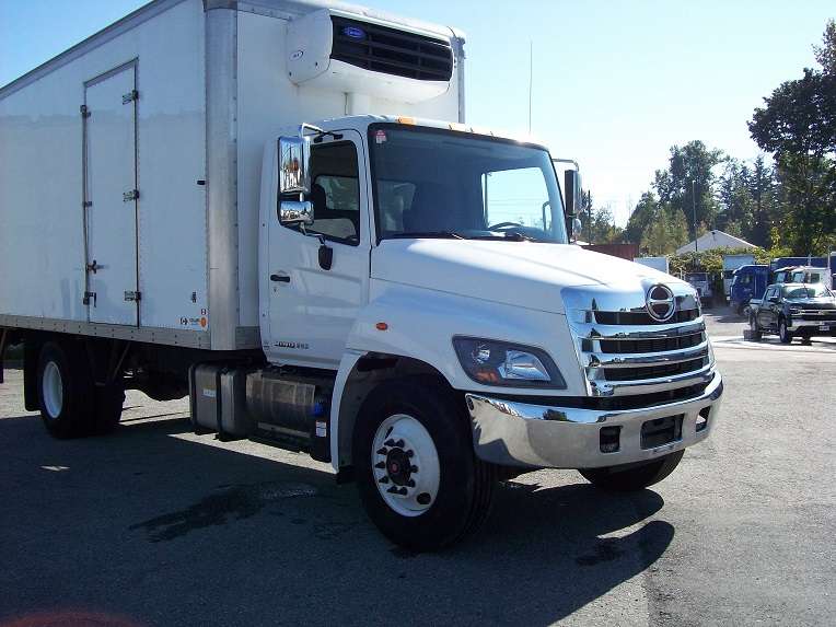 2020 Hino 338 Reefer