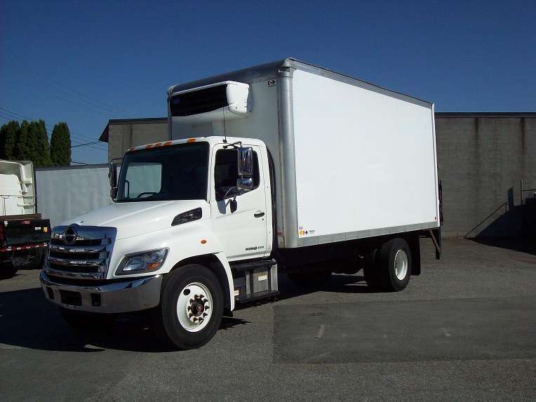 2020 Hino 338 Reefer