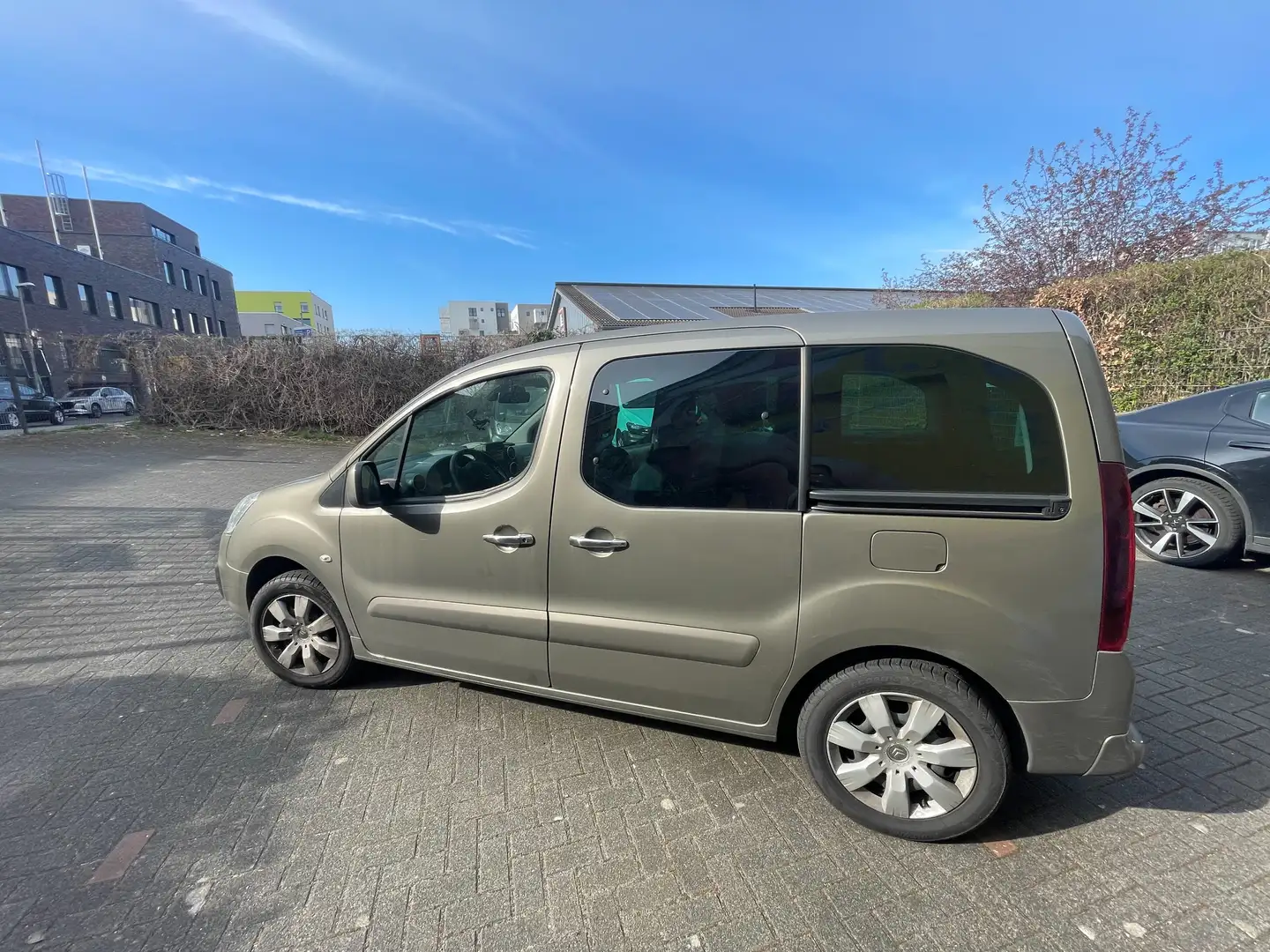 Citroen Berlingo Berlingo Kombi  4-Türer Multispace VTi 95 LIVE - 2