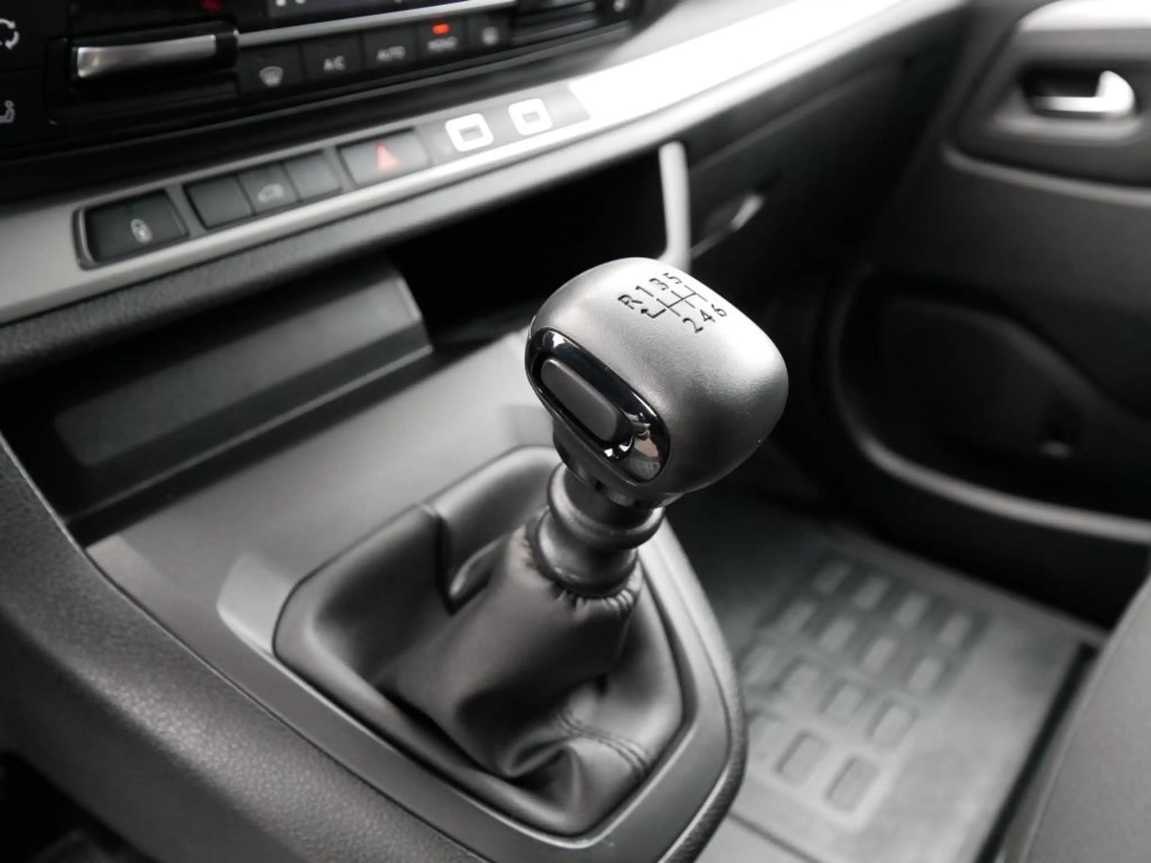 Fiat Scudo KAWA L2 2.0 145 PS MT6 COMFORT SURROUND VIEW — photo 11