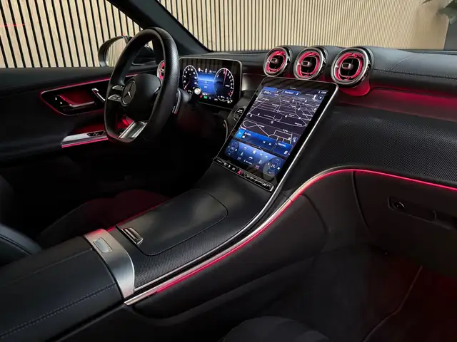 Mercedes-Benz GLC view 5